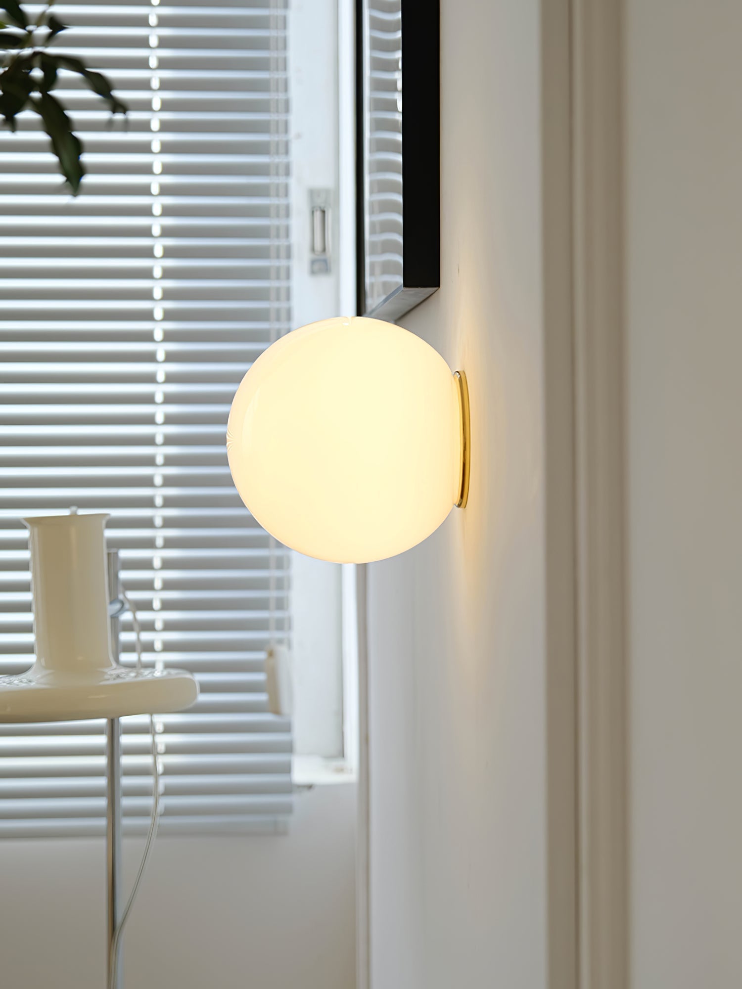 Aveno Modern Minimalist Mini Orb Glass Wall Lamp-Neutral Decor