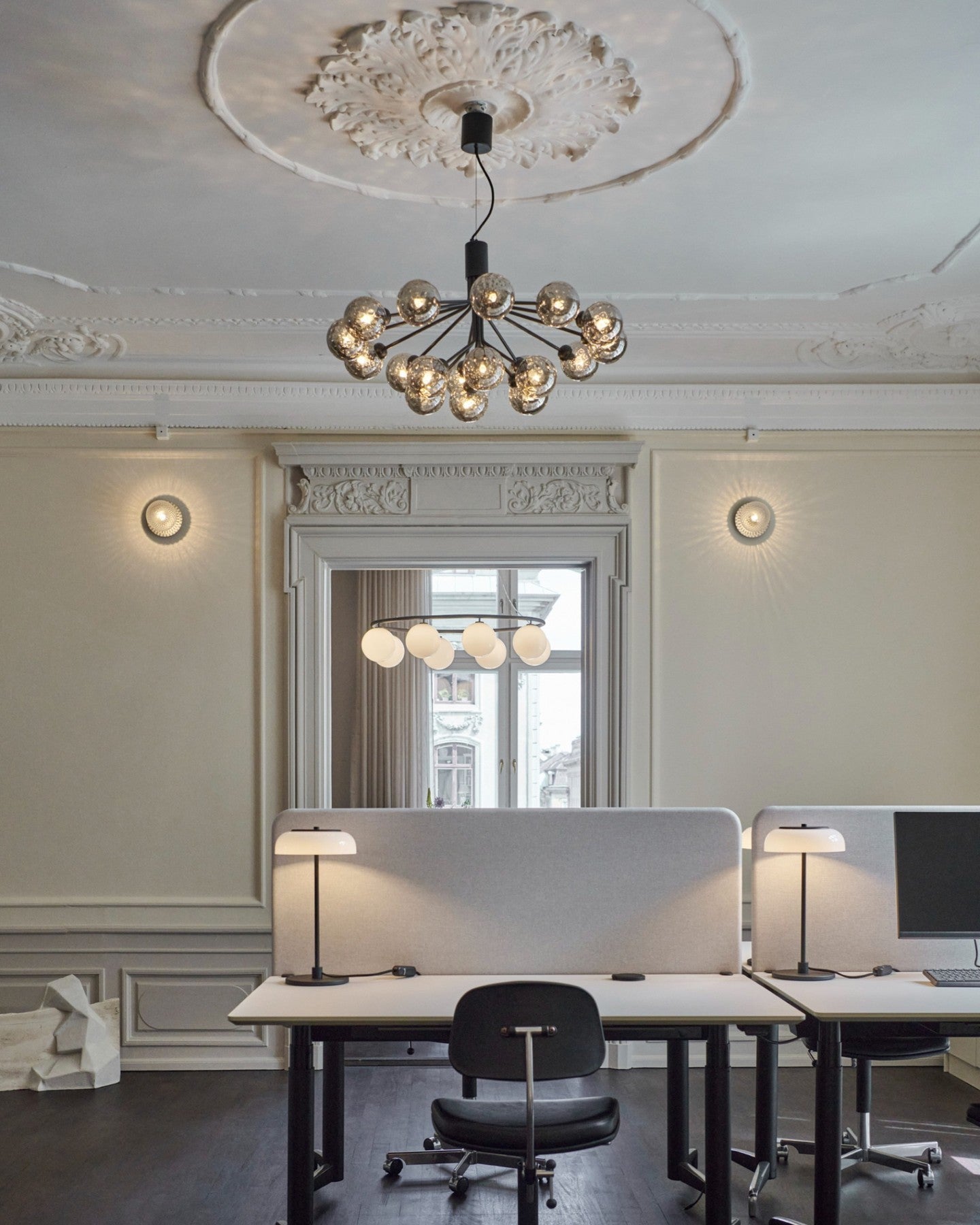 Socor Pendant Lamp Glass Globe Cluster Brass-Neutral Decor