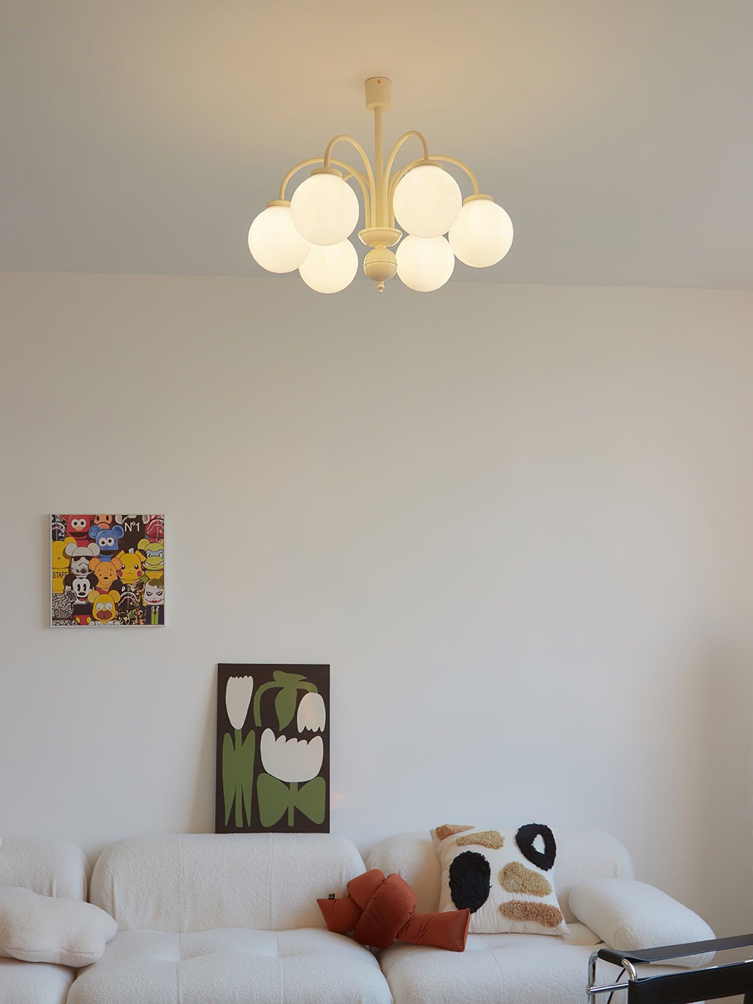 Lustra Chandelier Cream Glass Spheres-Neutral Decor