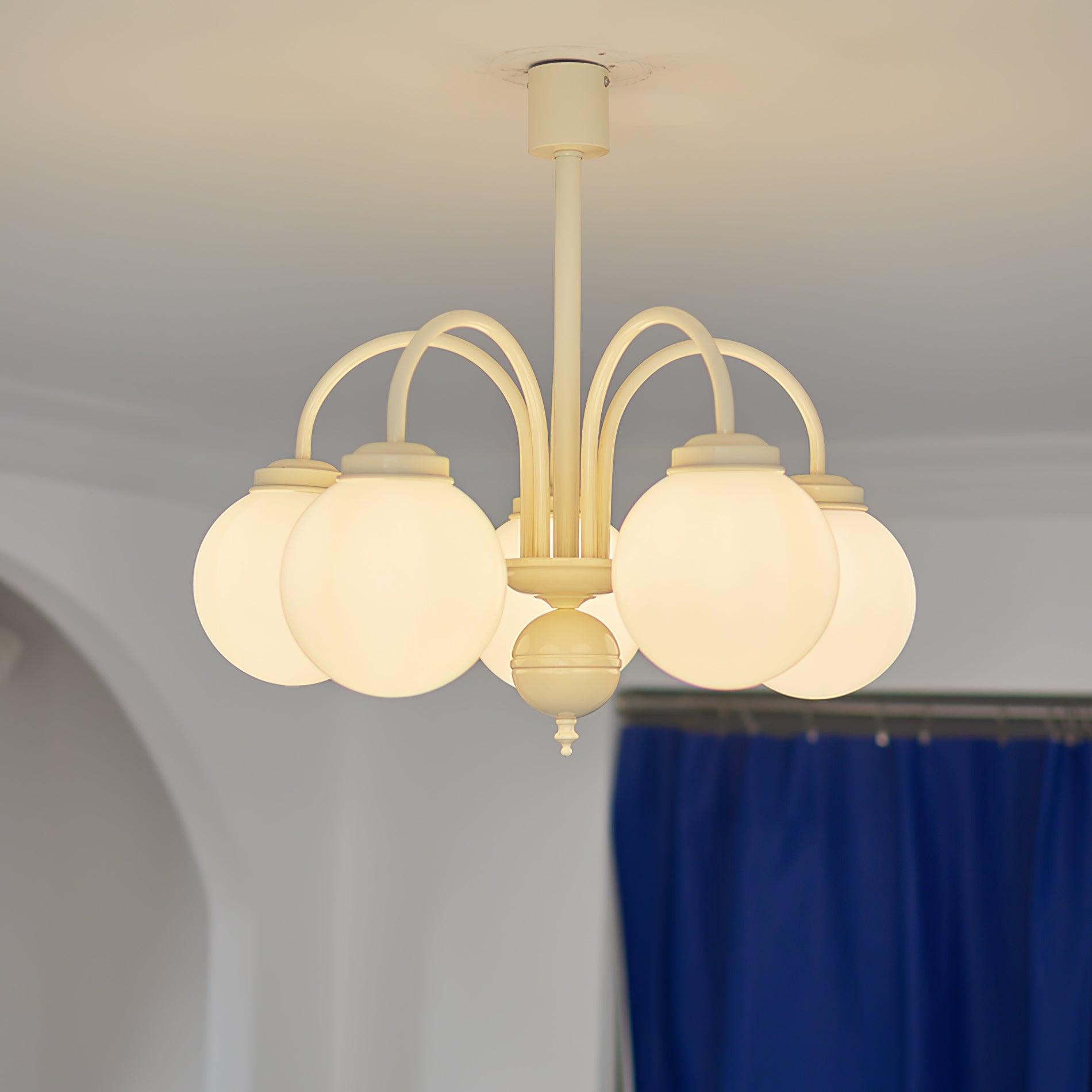 Lustra Chandelier Cream Glass Spheres-Neutral Decor