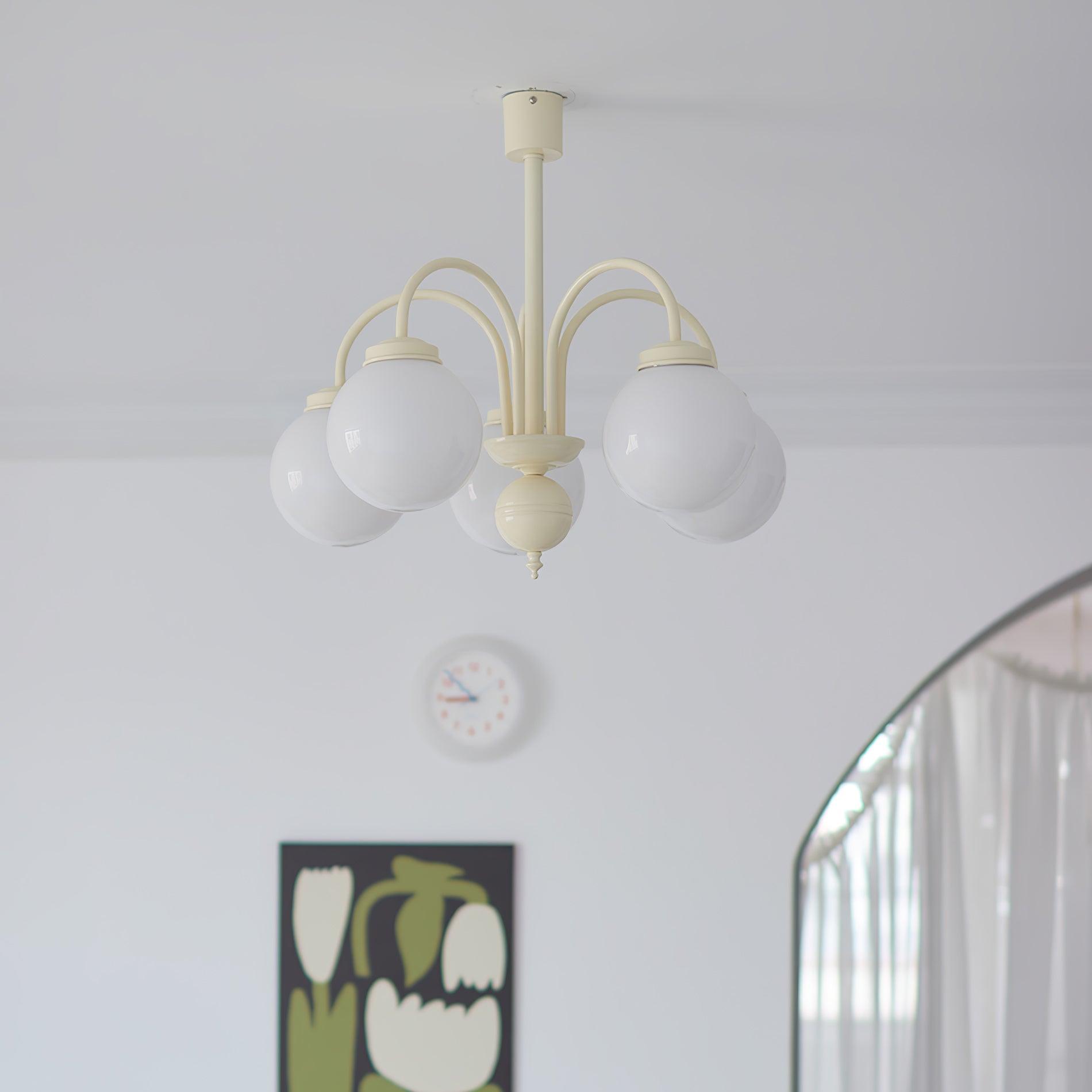 Lustra Chandelier Cream Glass Spheres-Neutral Decor