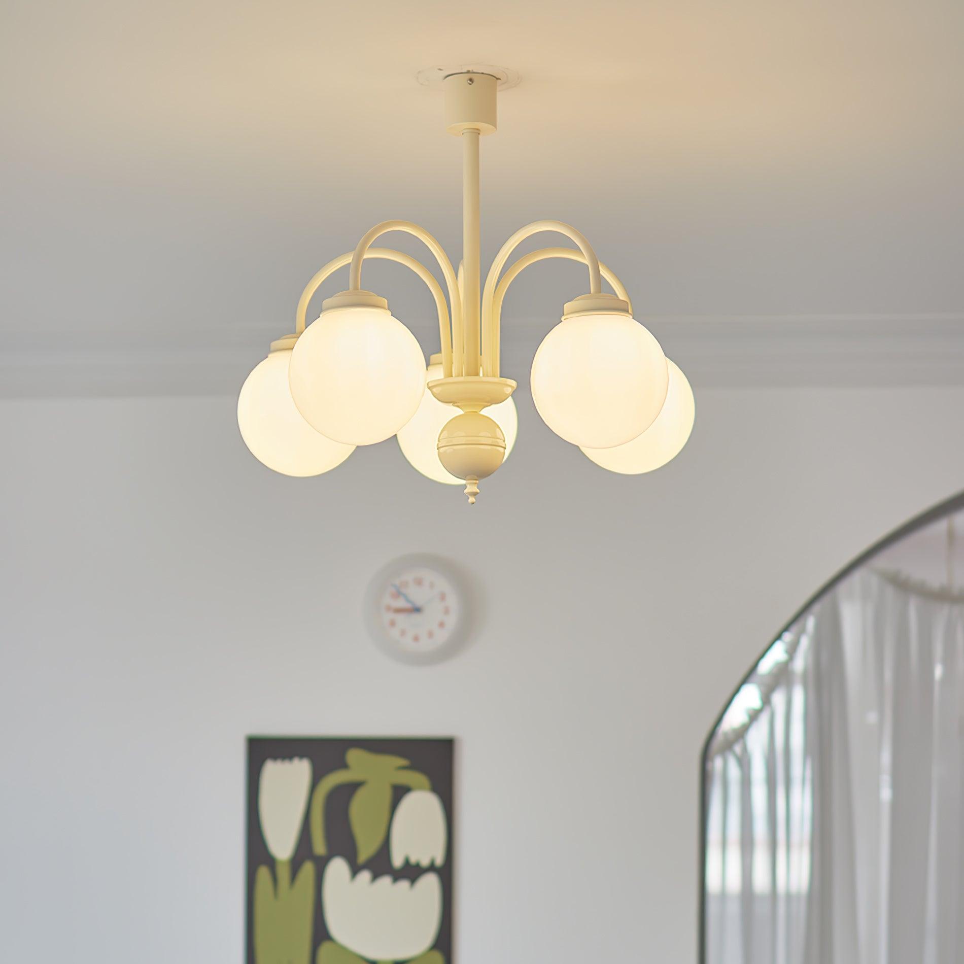 Lustra Chandelier Cream Glass Spheres-Neutral Decor