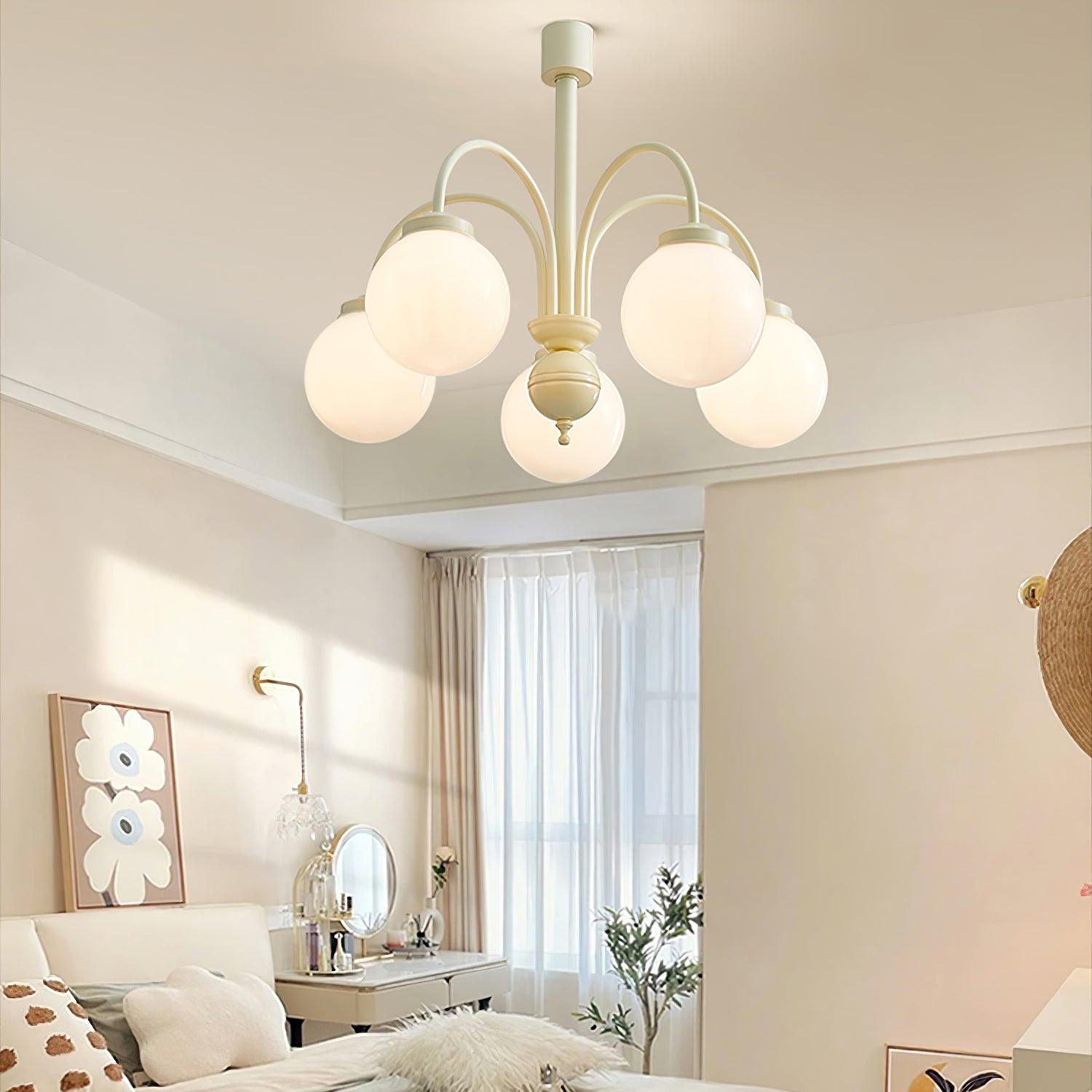 Lustra Chandelier Cream Glass Spheres-Neutral Decor