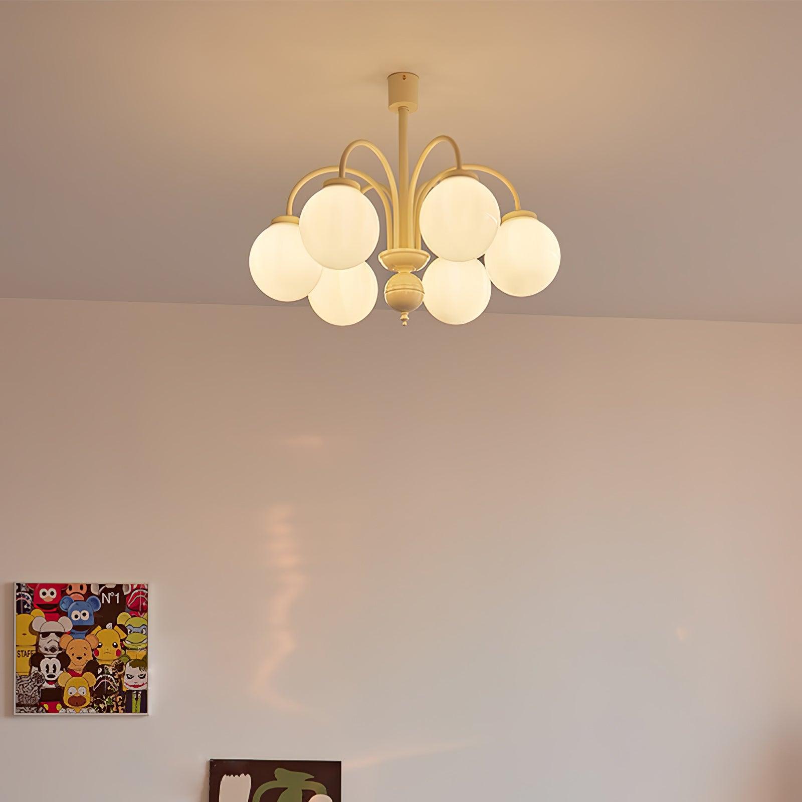 Lustra Chandelier Cream Glass Spheres-Neutral Decor
