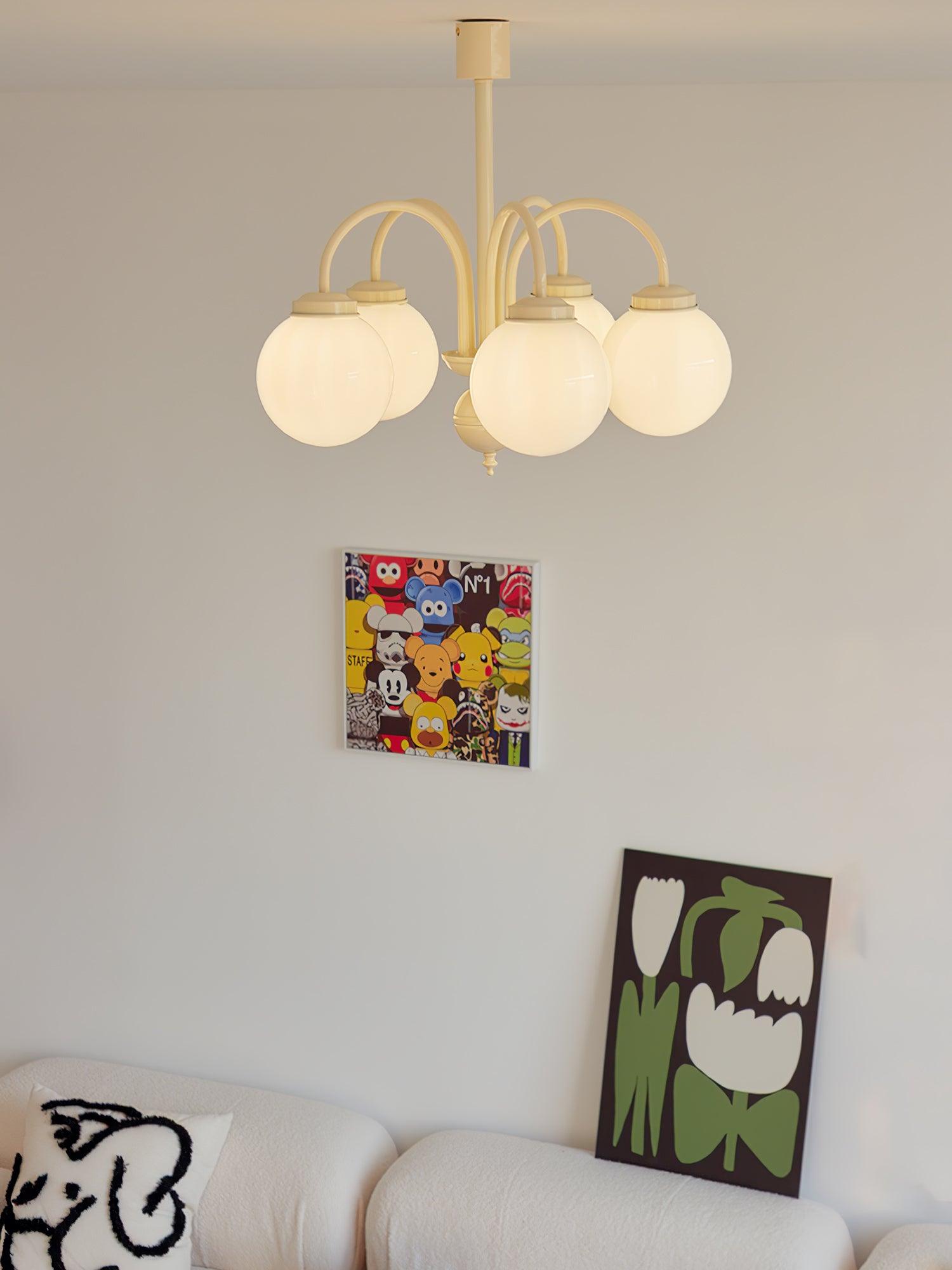 Lustra Chandelier Cream Glass Spheres-Neutral Decor