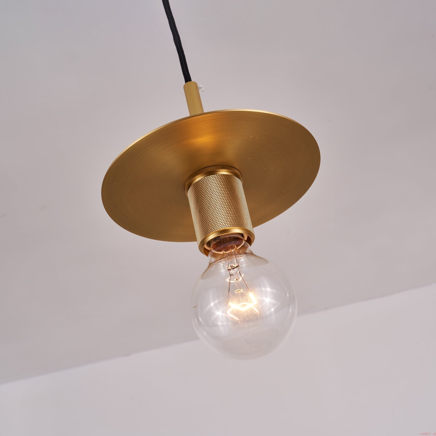 Allirus Modern Minimalist Nordic Brass Pendant Light-Neutral Decor