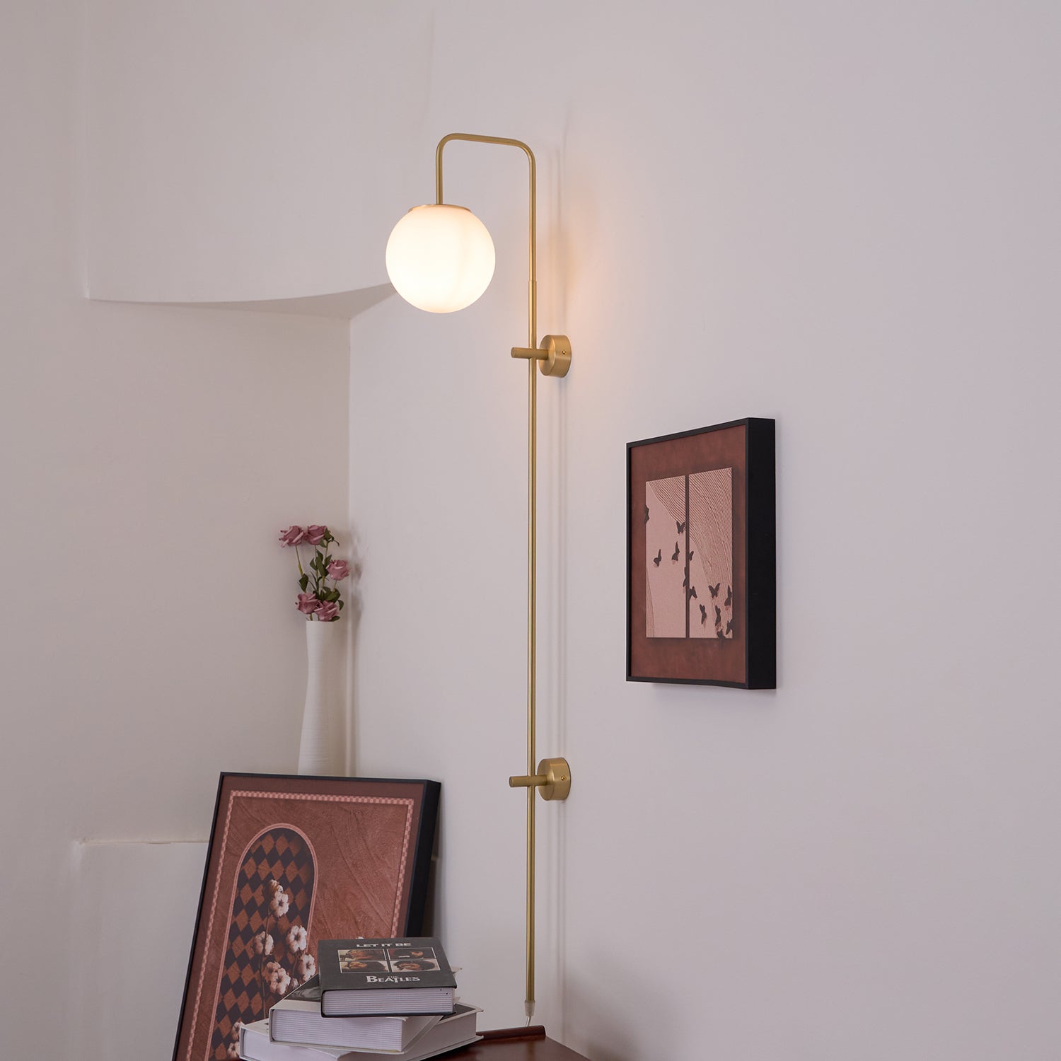 Evshaia Premium Elegance Globe Plug-in Brass Glass Sconce Wall lamp-Neutral Decor