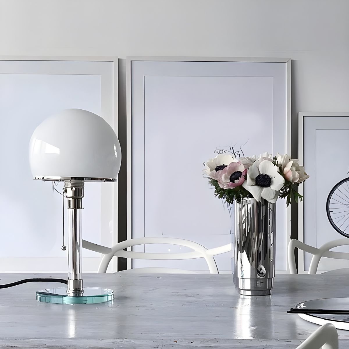 Fane Glass Artistic Table Lamp-Neutral Decor