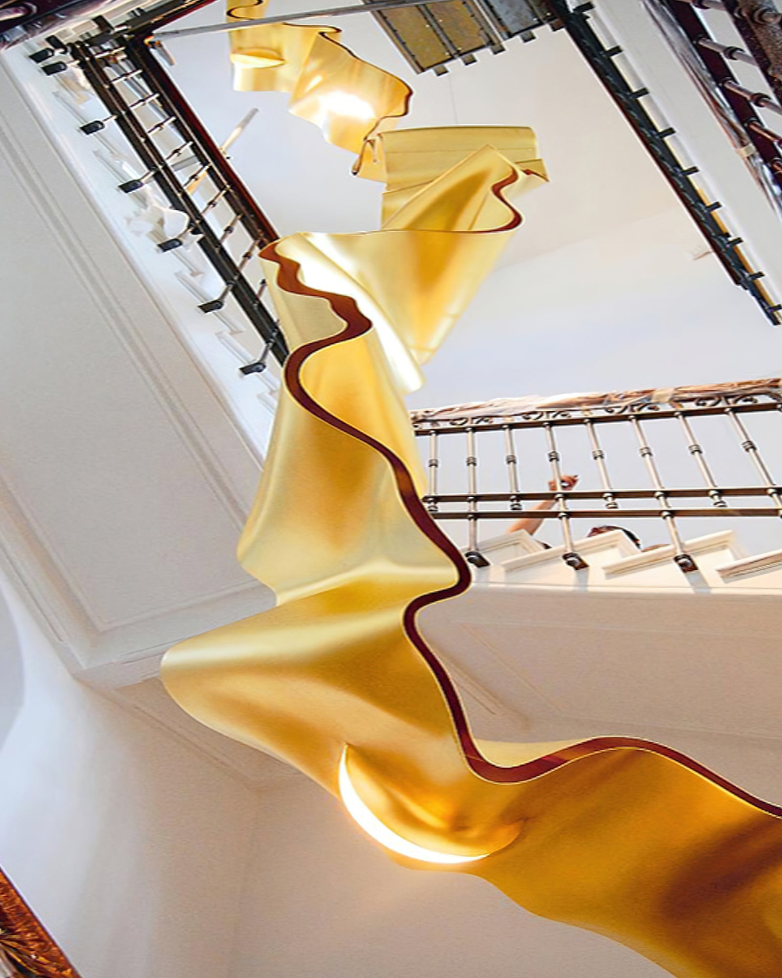 Raelis Gold Ribbon Chandelier-Neutral Decor