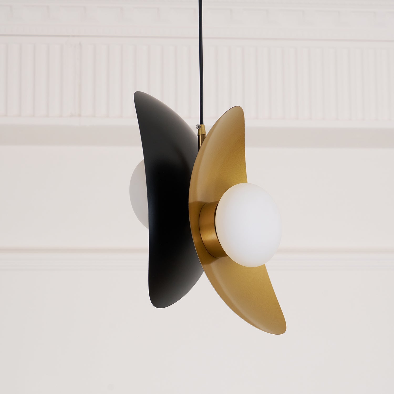 Fioran Contemporary Pendant Lamp-Neutral Decor