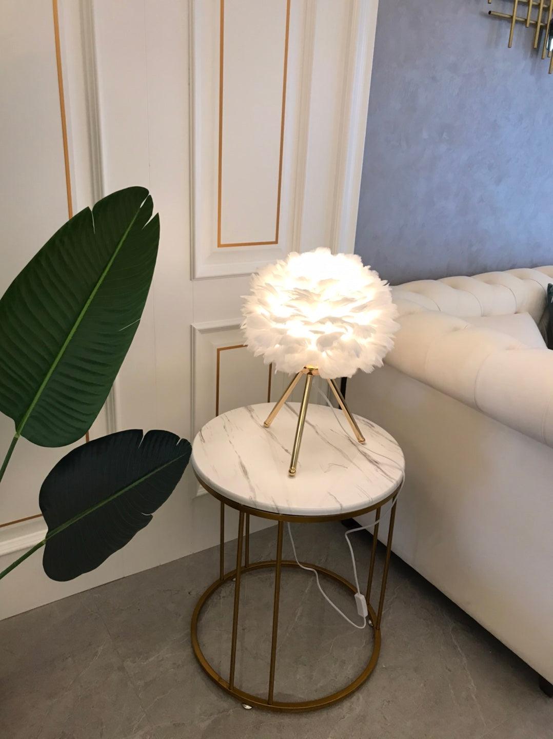 Nilo Feather Feminine Table Lamp-Neutral Decor