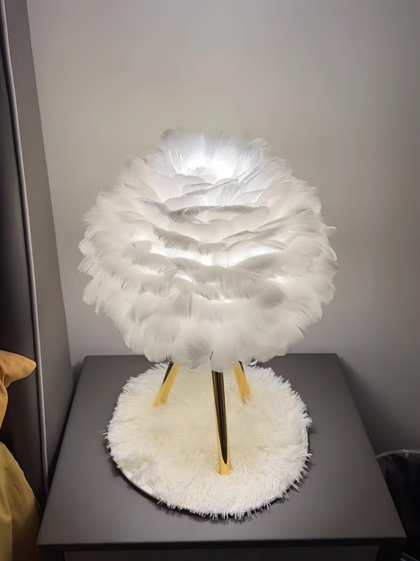 Nilo Feather Feminine Table Lamp-Neutral Decor