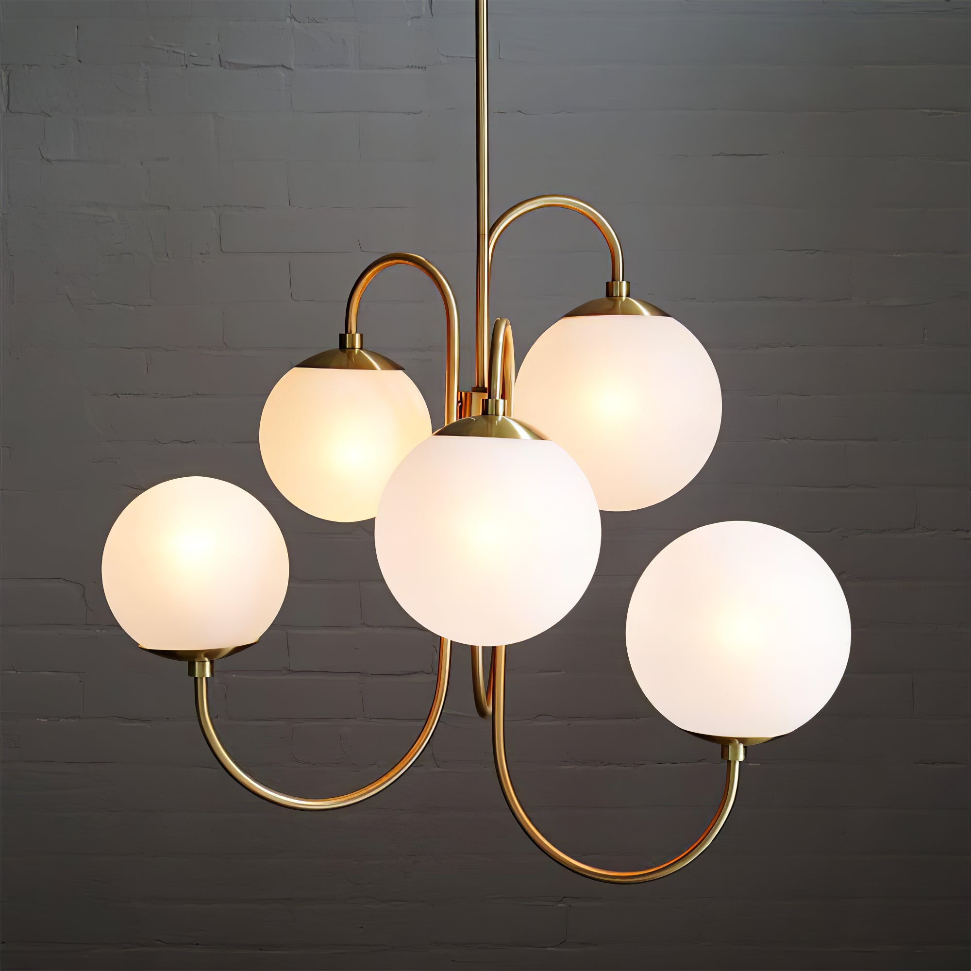 Lustra Chandelier Brass Globe Cluster Curved Arm-Neutral Decor