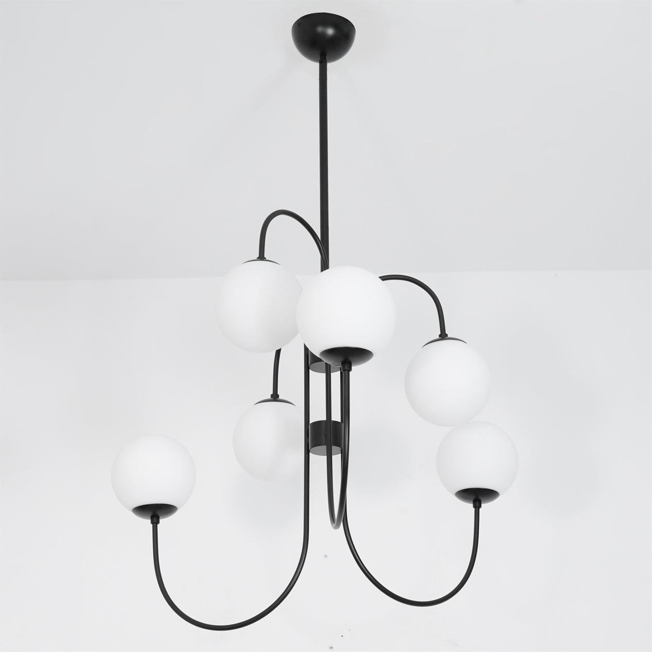 Lustra Chandelier Brass Globe Cluster Curved Arm-Neutral Decor