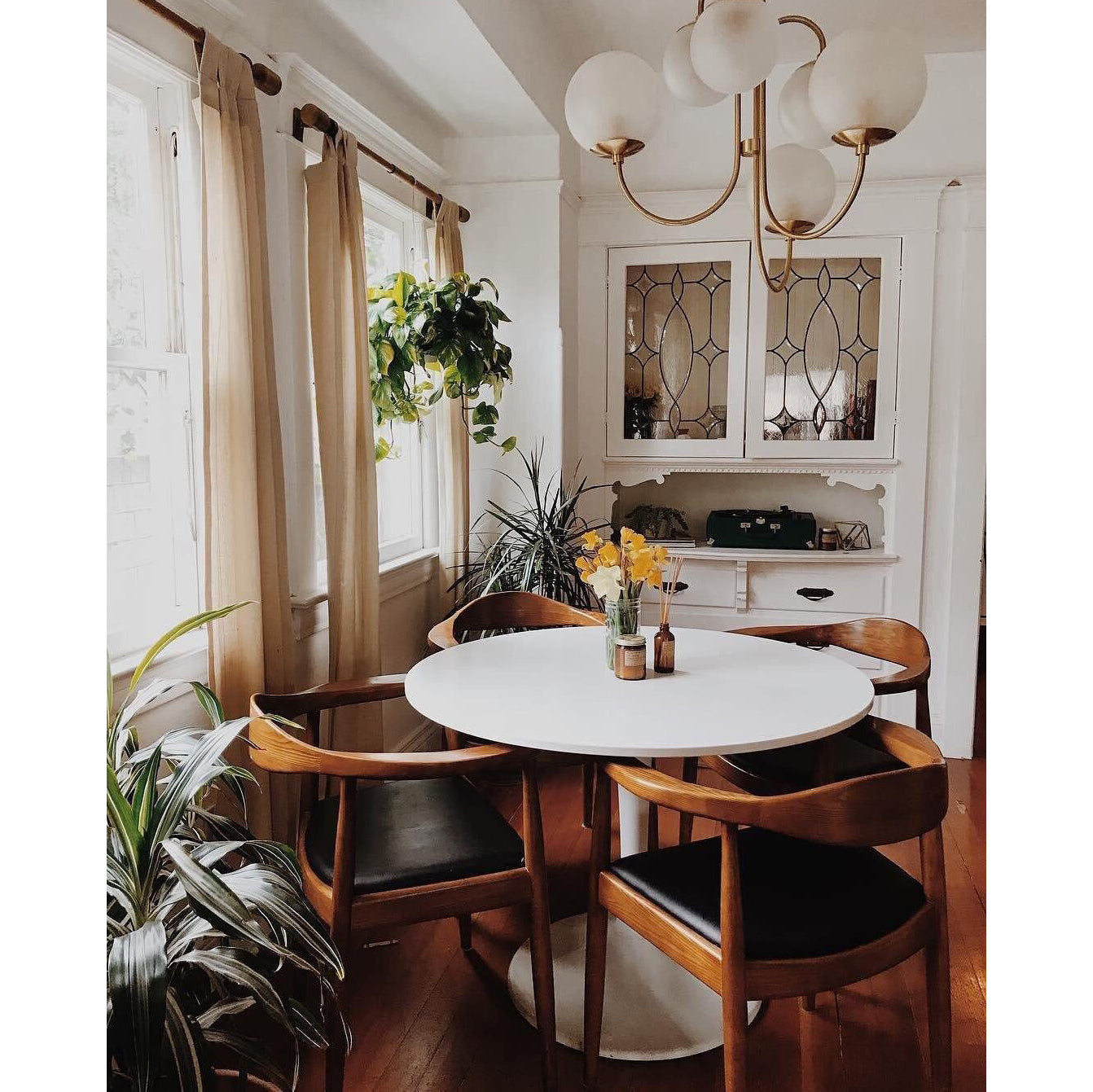 Amara Chandelier