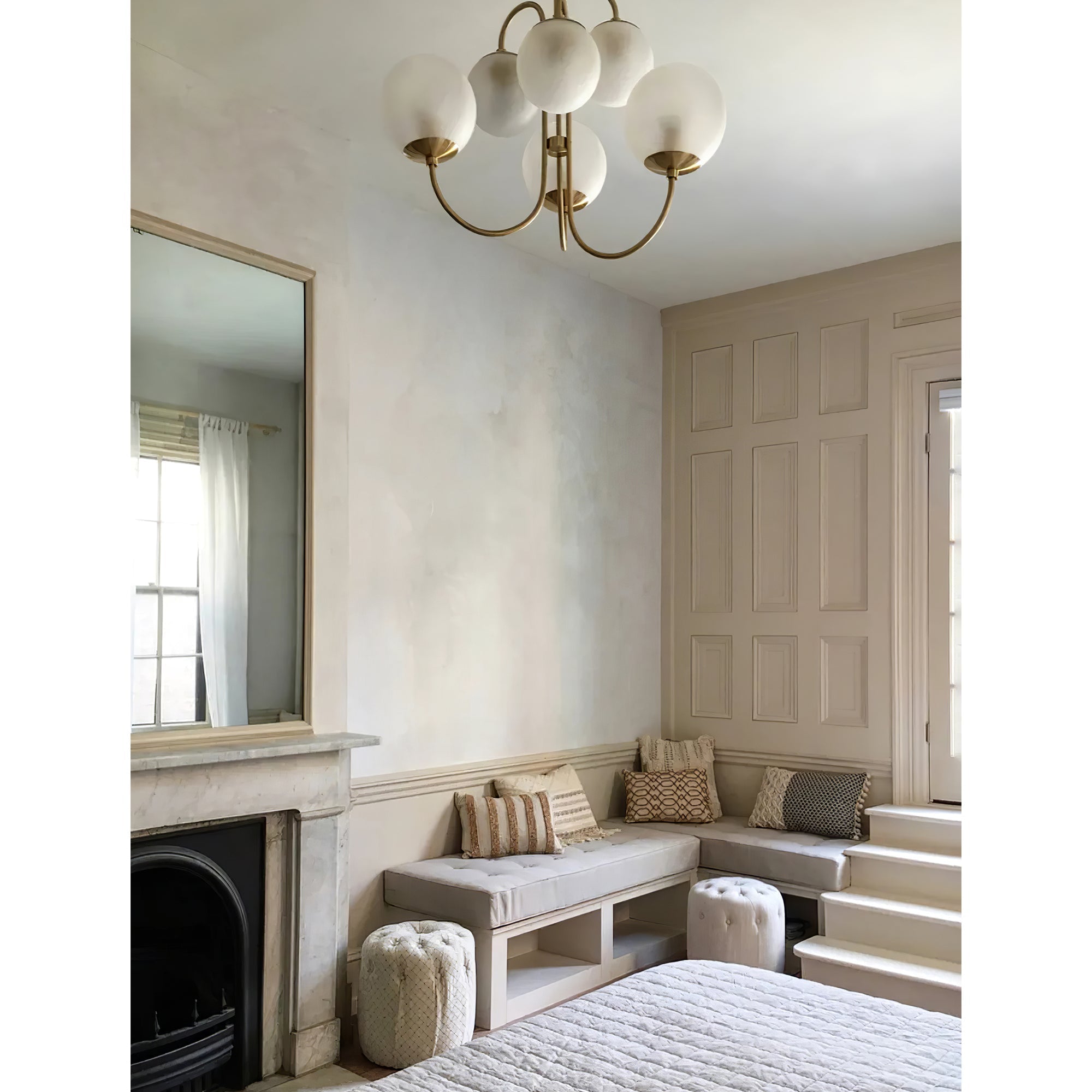 Amara Chandelier