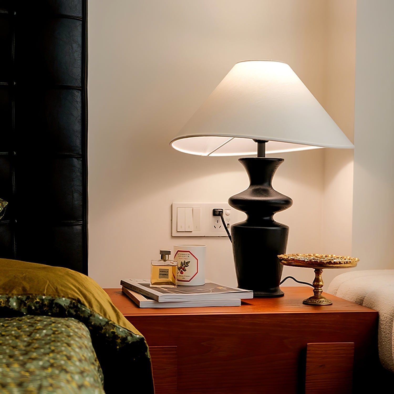 Arius Vintage Wood Table Lamp-Neutral Decor