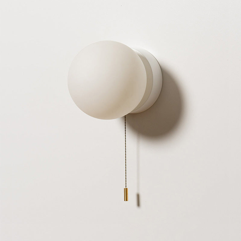 Liora Wall Lamp