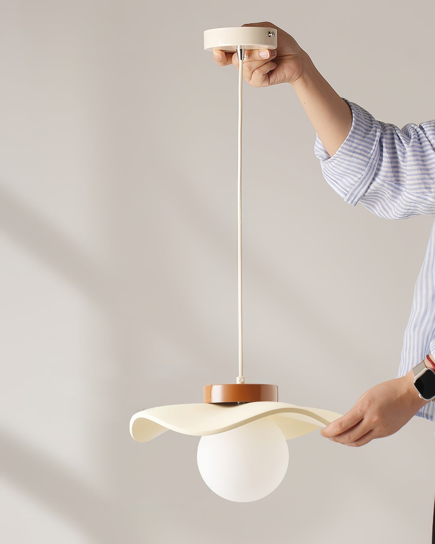 Pendant Lamp Glass and Metal Wavy Shade Sculptural Minimalist Accent