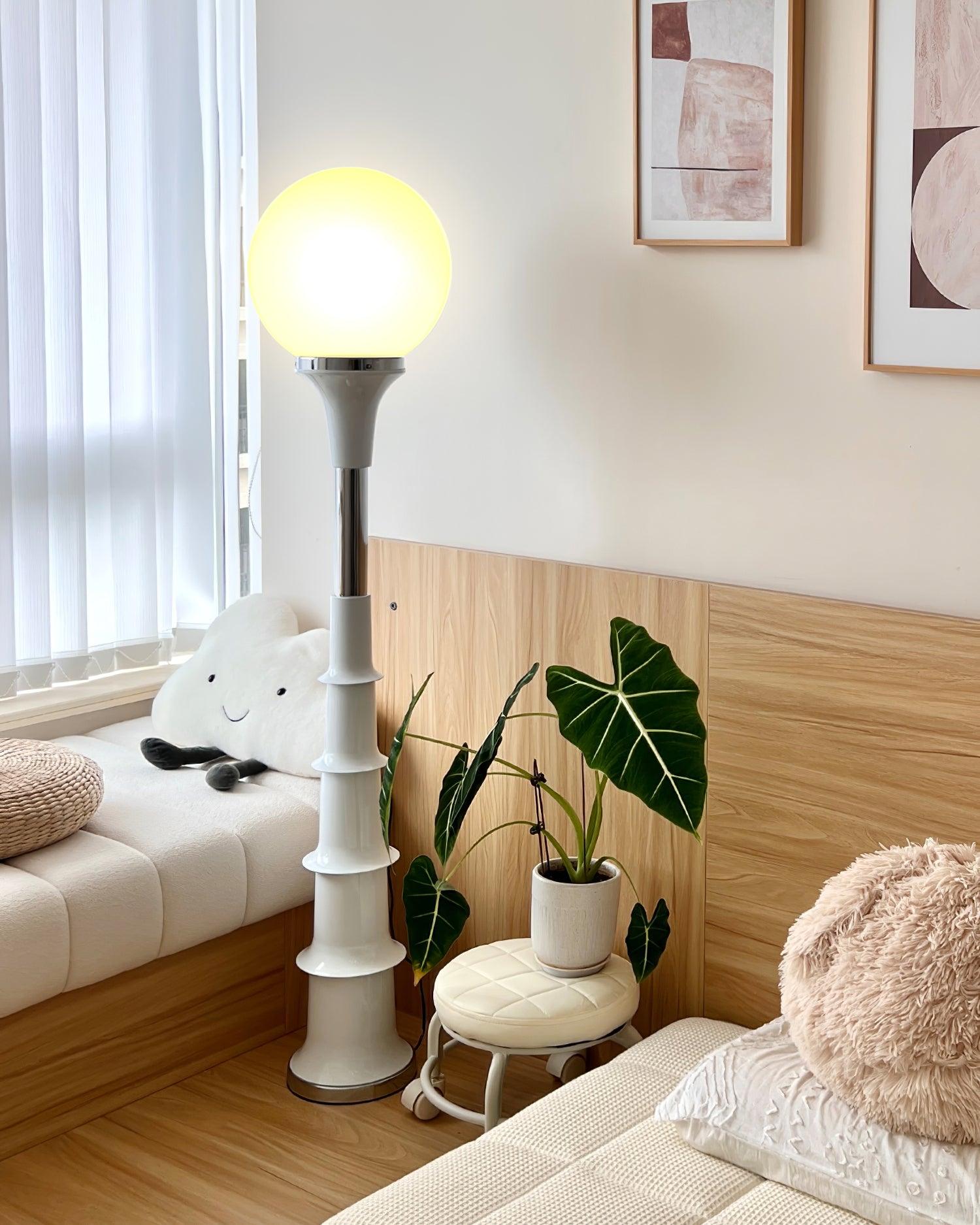 Zinnia Floor Lamp