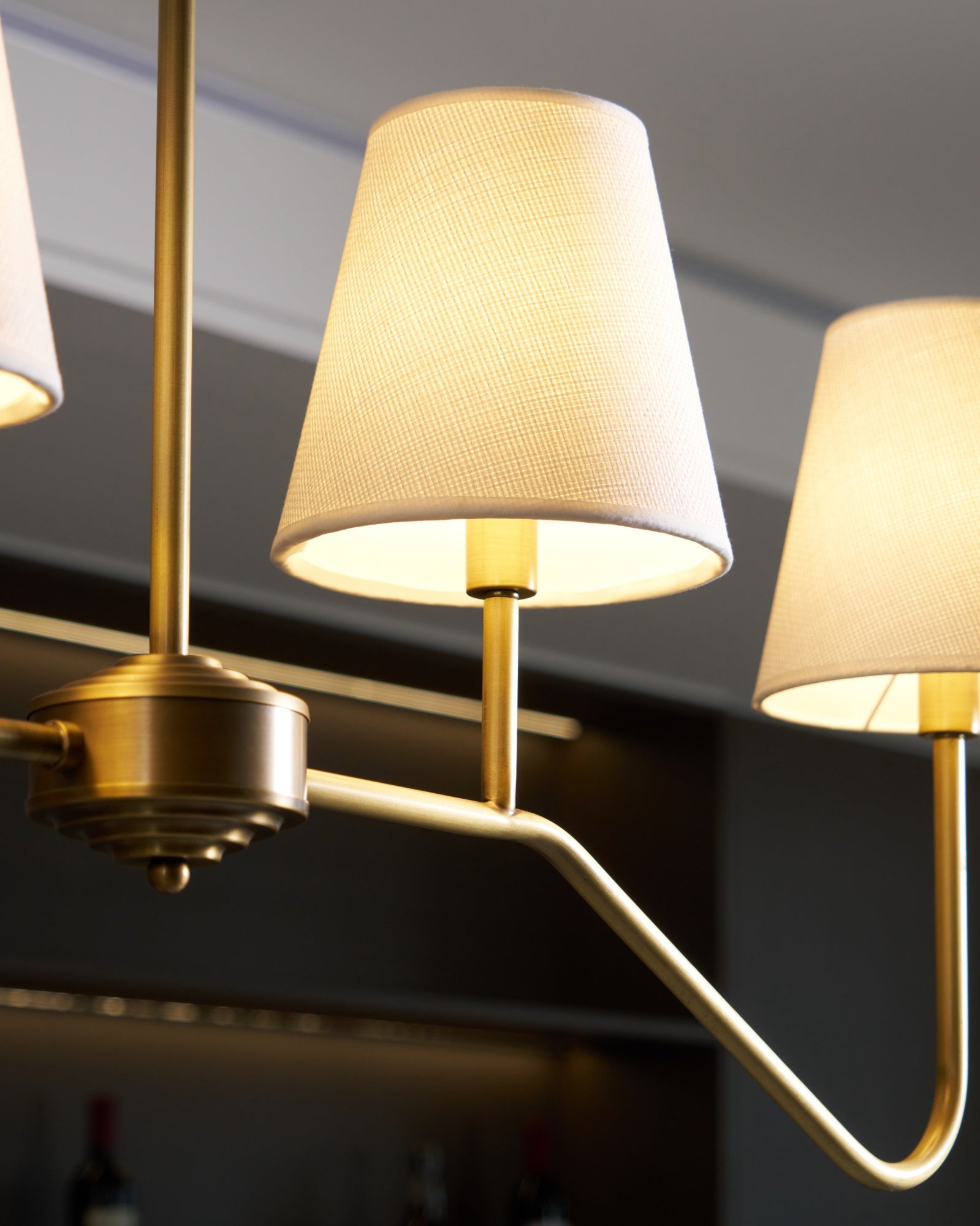 Lustra Chandelier Brass Curved Beige Linear-Neutral Decor