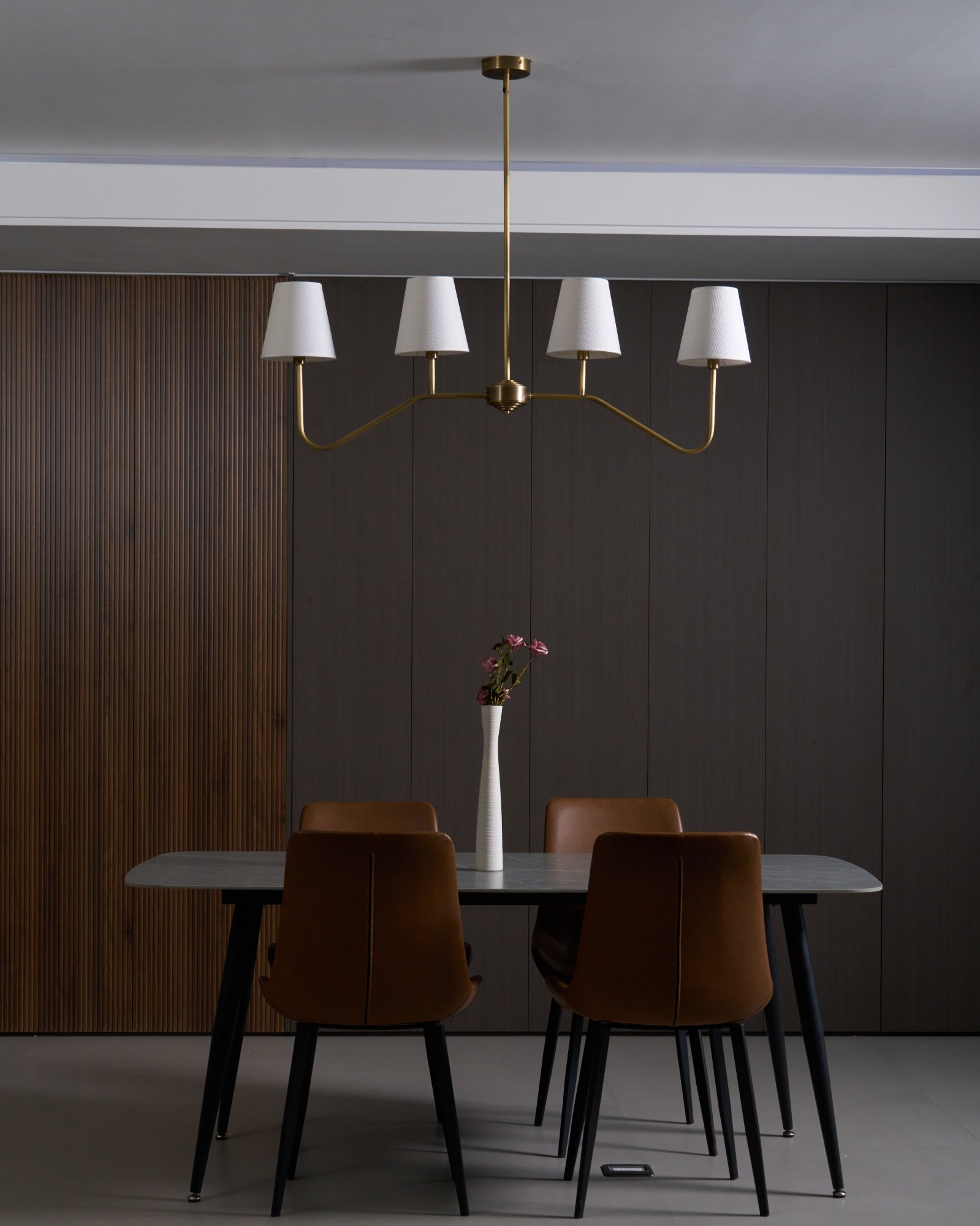 Lustra Chandelier Brass Curved Beige Linear-Neutral Decor