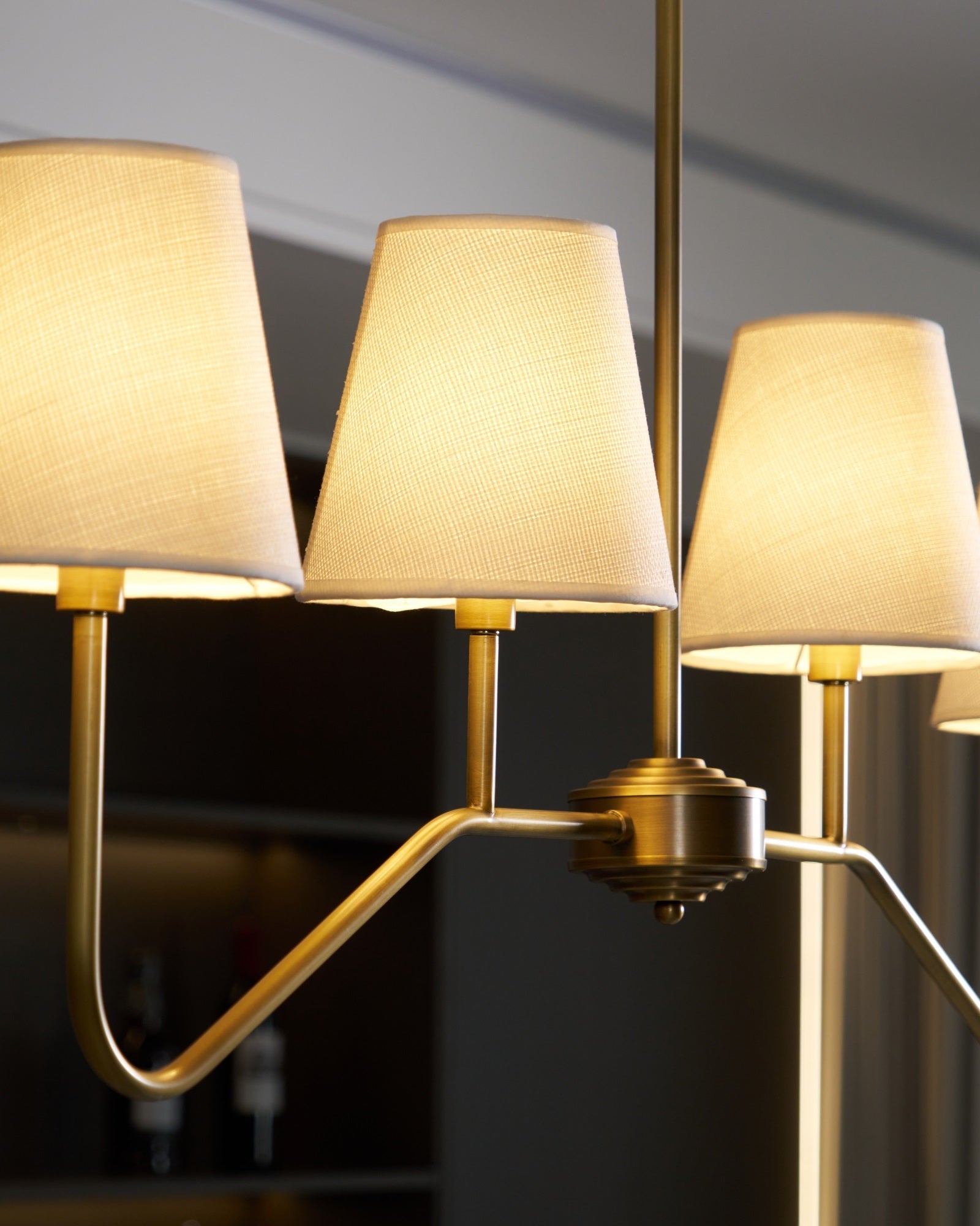 Lustra Chandelier Brass Curved Beige Linear-Neutral Decor