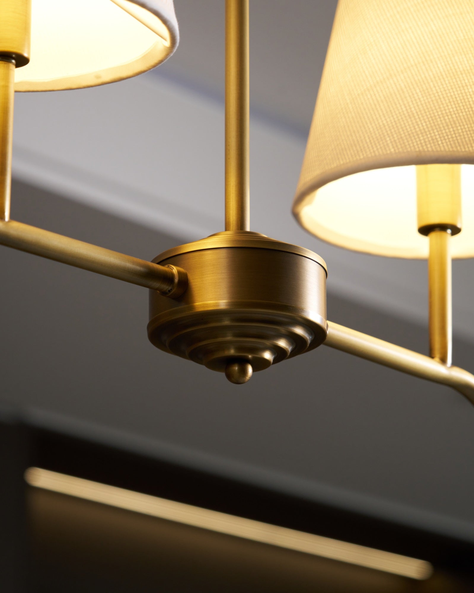Lustra Chandelier Brass Curved Beige Linear-Neutral Decor