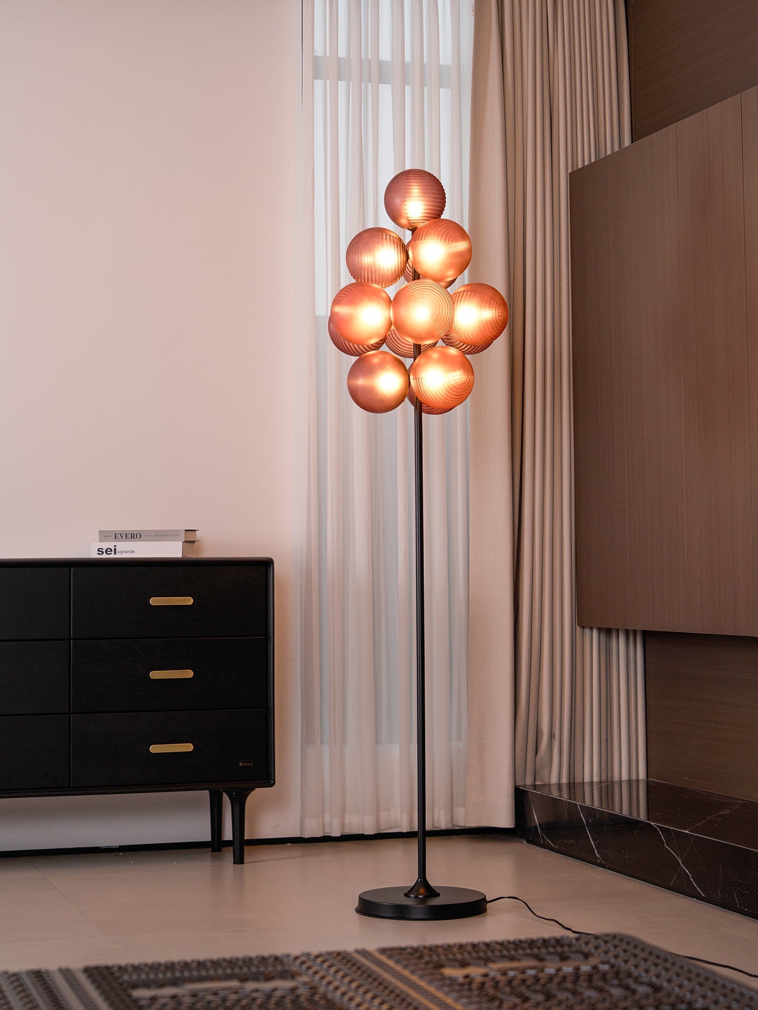 Nyrain Glass Artistic Floor Lamp-Neutral Decor