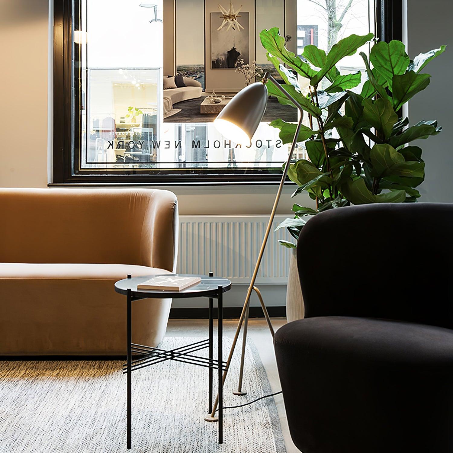 Vildes Minimalist Floor Lamp-Neutral Decor
