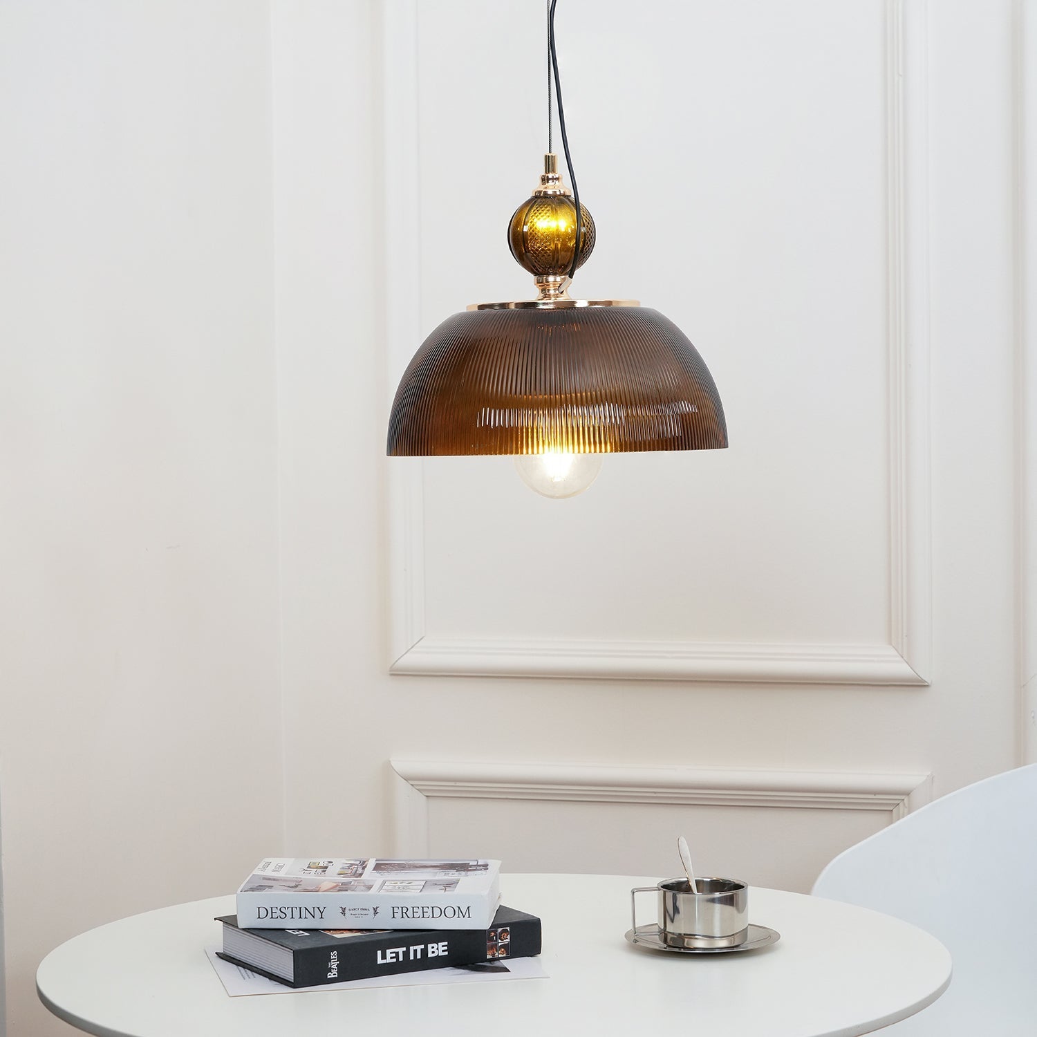Nray Glass Retro Pendant Lamp-Neutral Decor