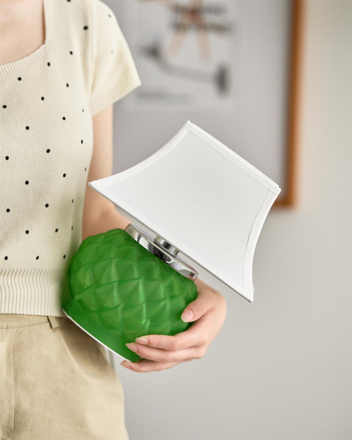 Grennet Table Lamp