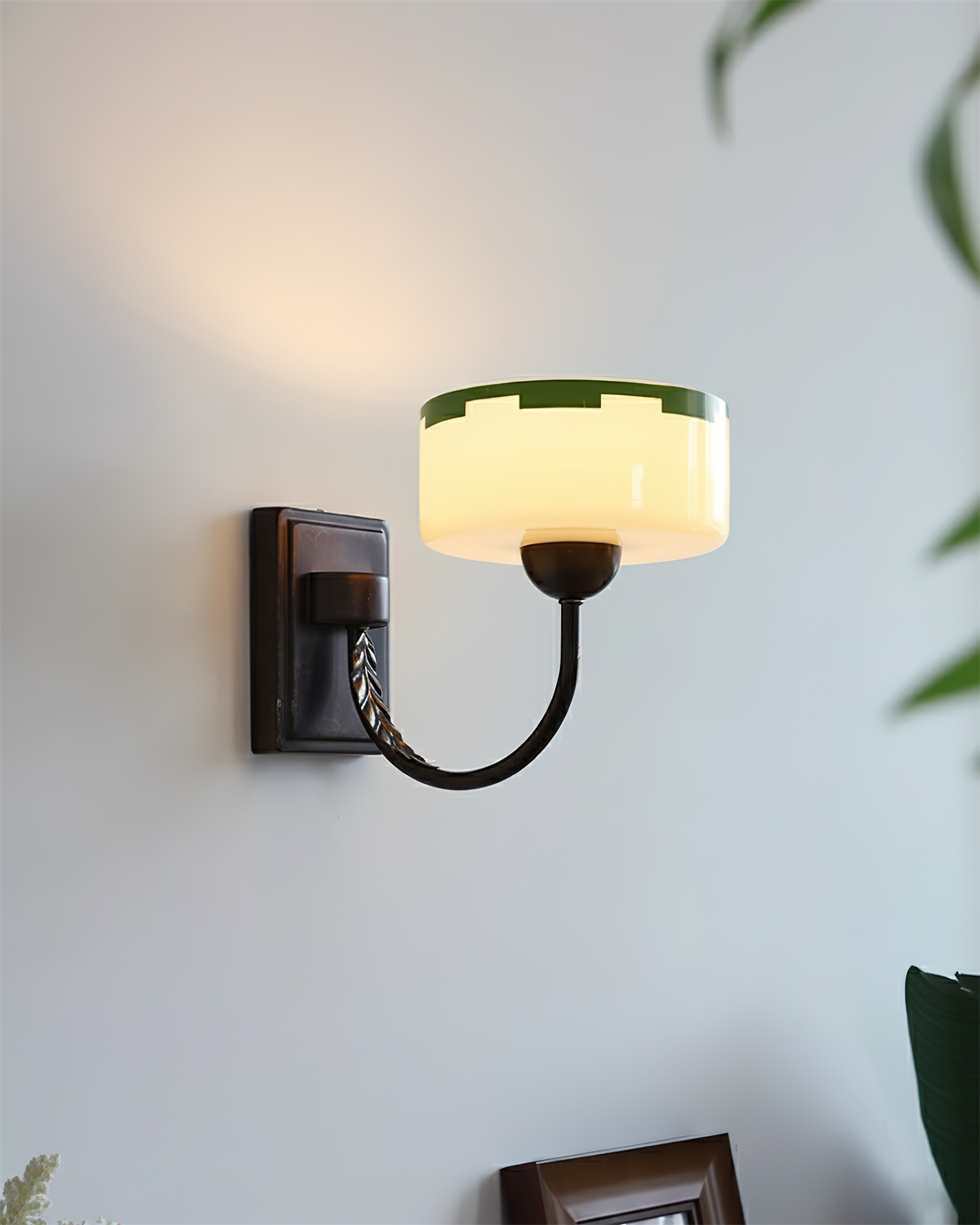 Margot Wall Lamp