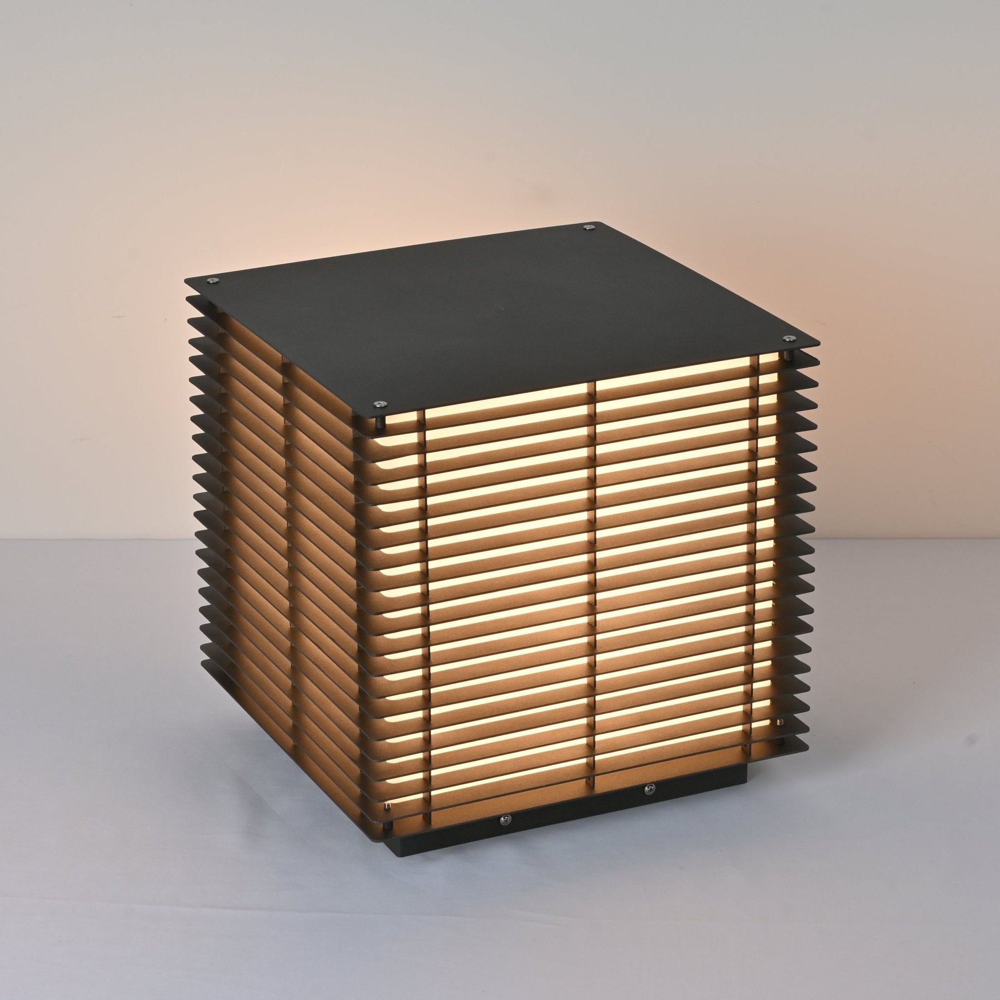 Cubra Grid Post Outdoor Light-Neutral Decor