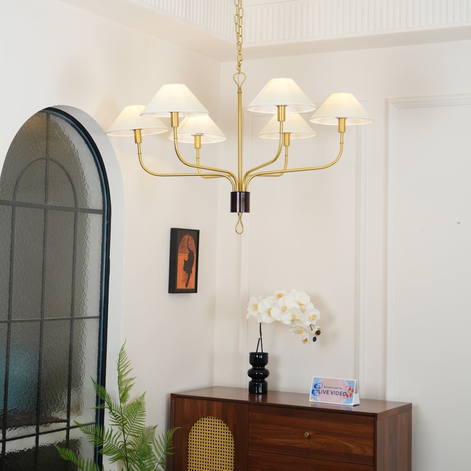 Bilt Classic Brass Tail Chandelier-Neutral Decor