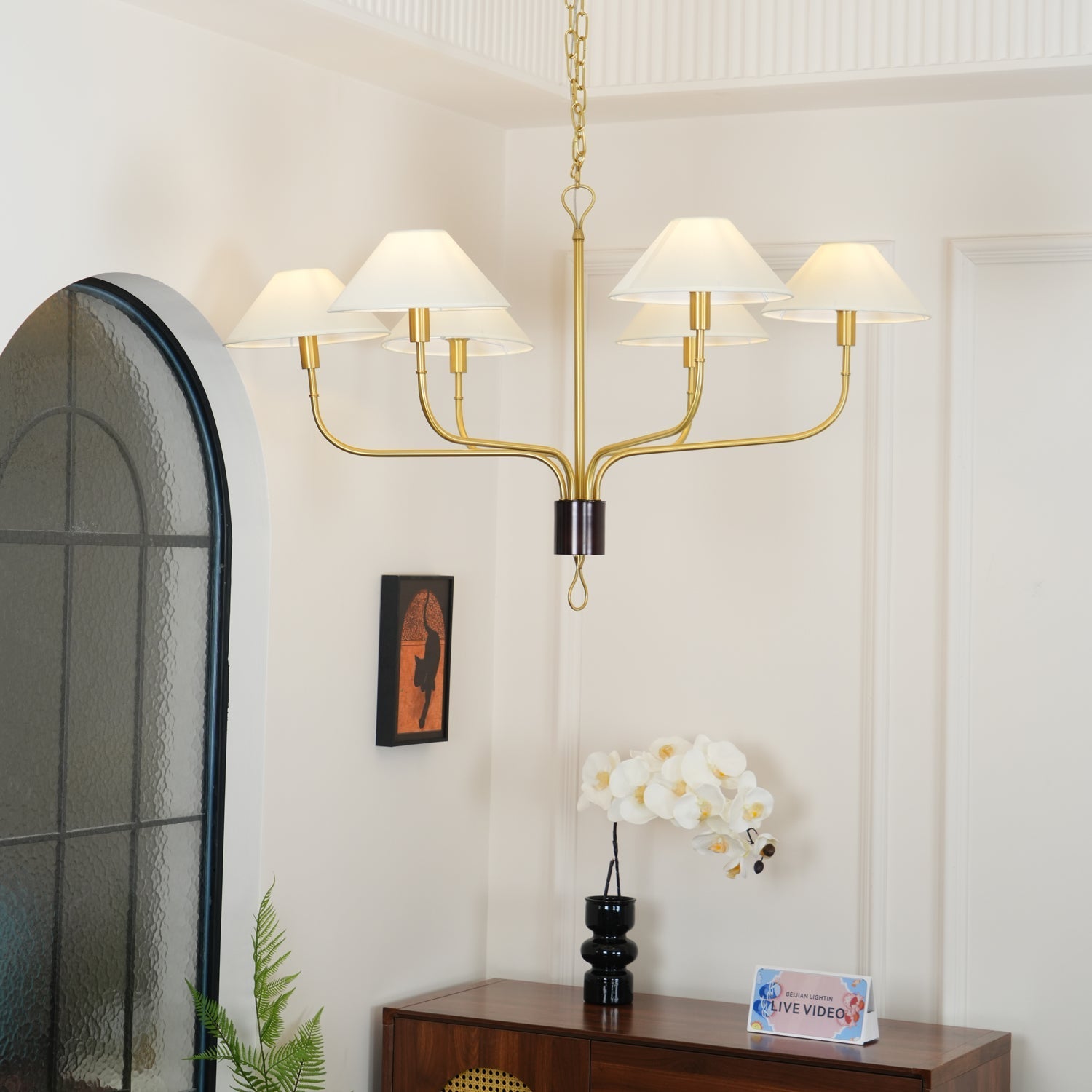 Bilt Classic Brass Tail Chandelier-Neutral Decor