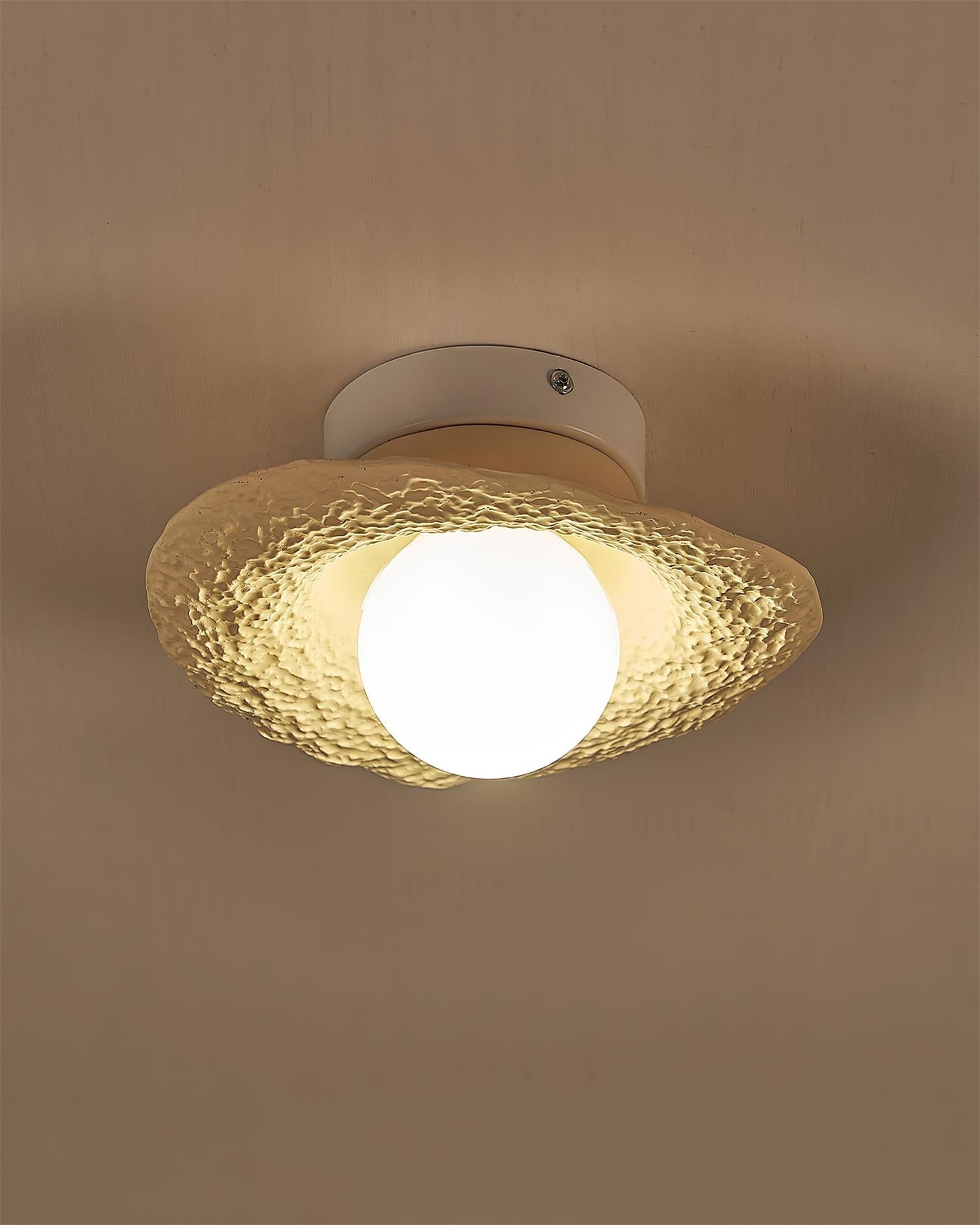 Nivra  Hat Ceiling Light