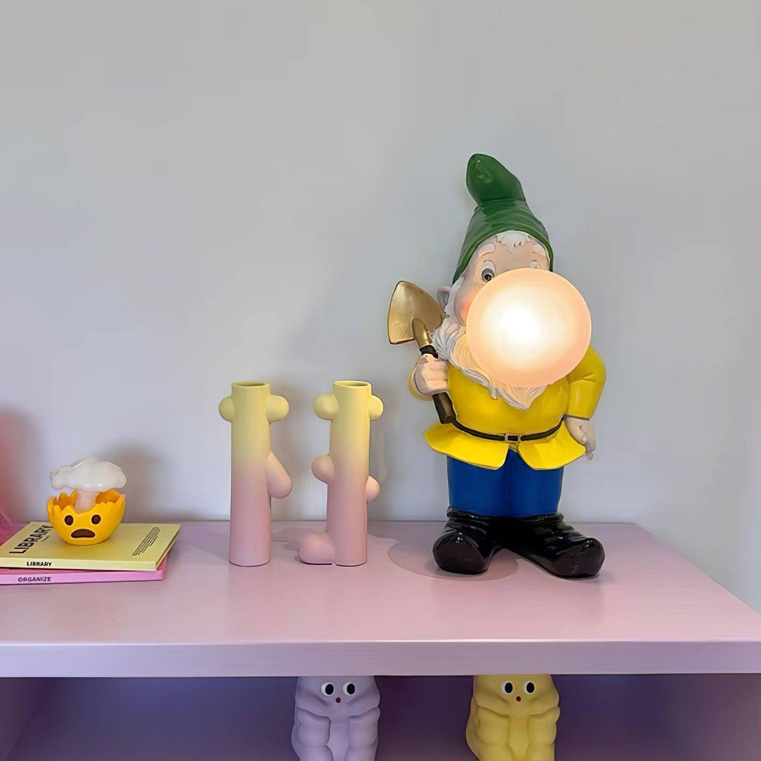 Brisa Resin Playful Table Lamp-Neutral Decor