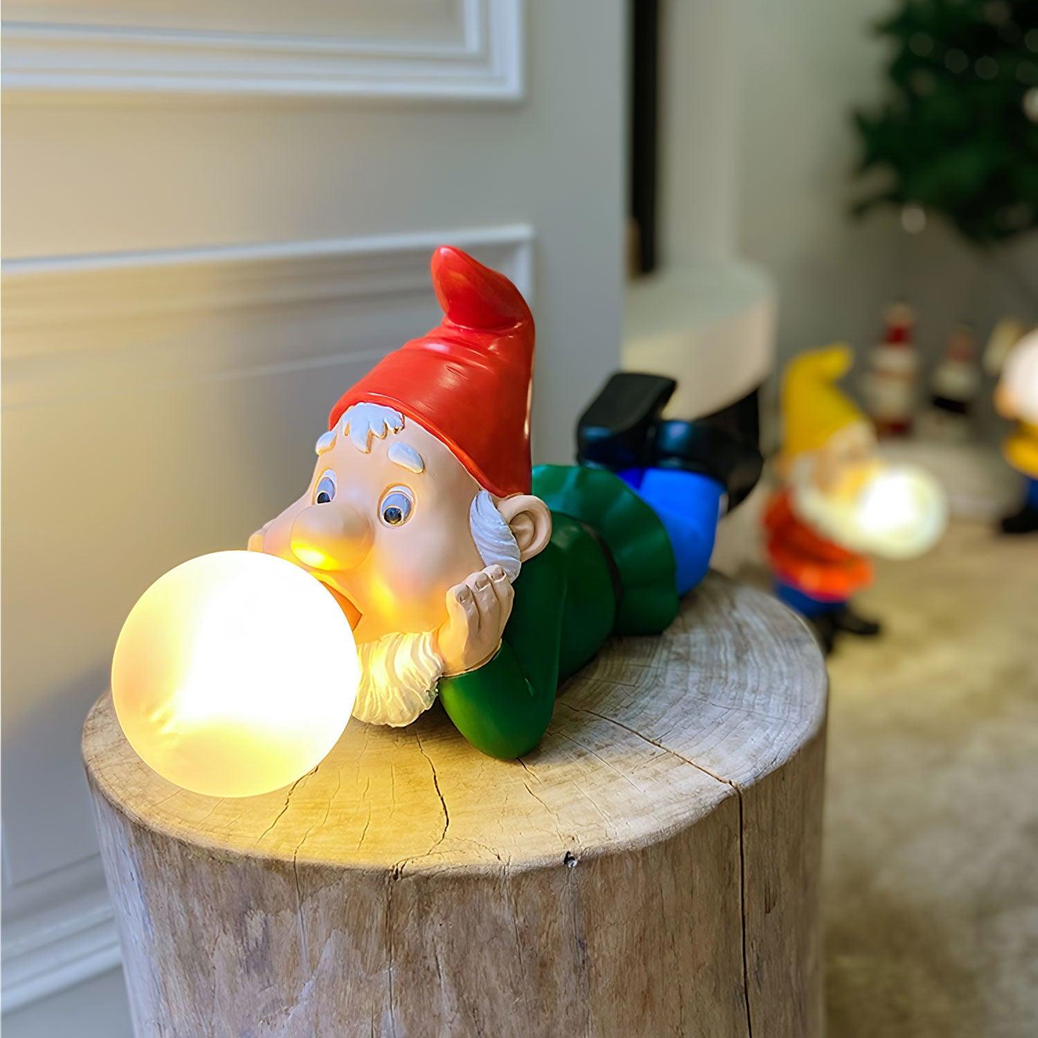 Brisa Resin Playful Table Lamp-Neutral Decor