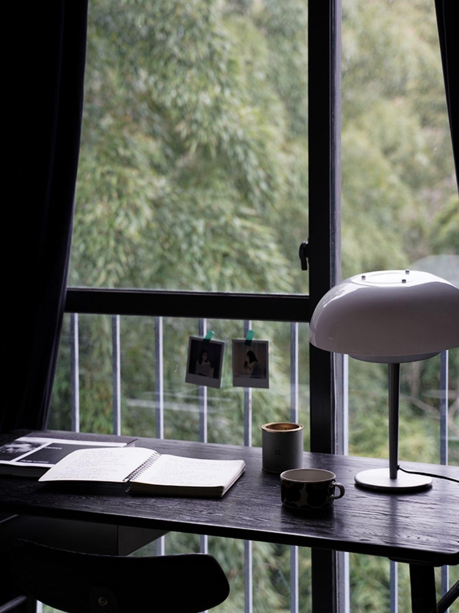 Nilten Modern Glass Table Lamp-Neutral Decor