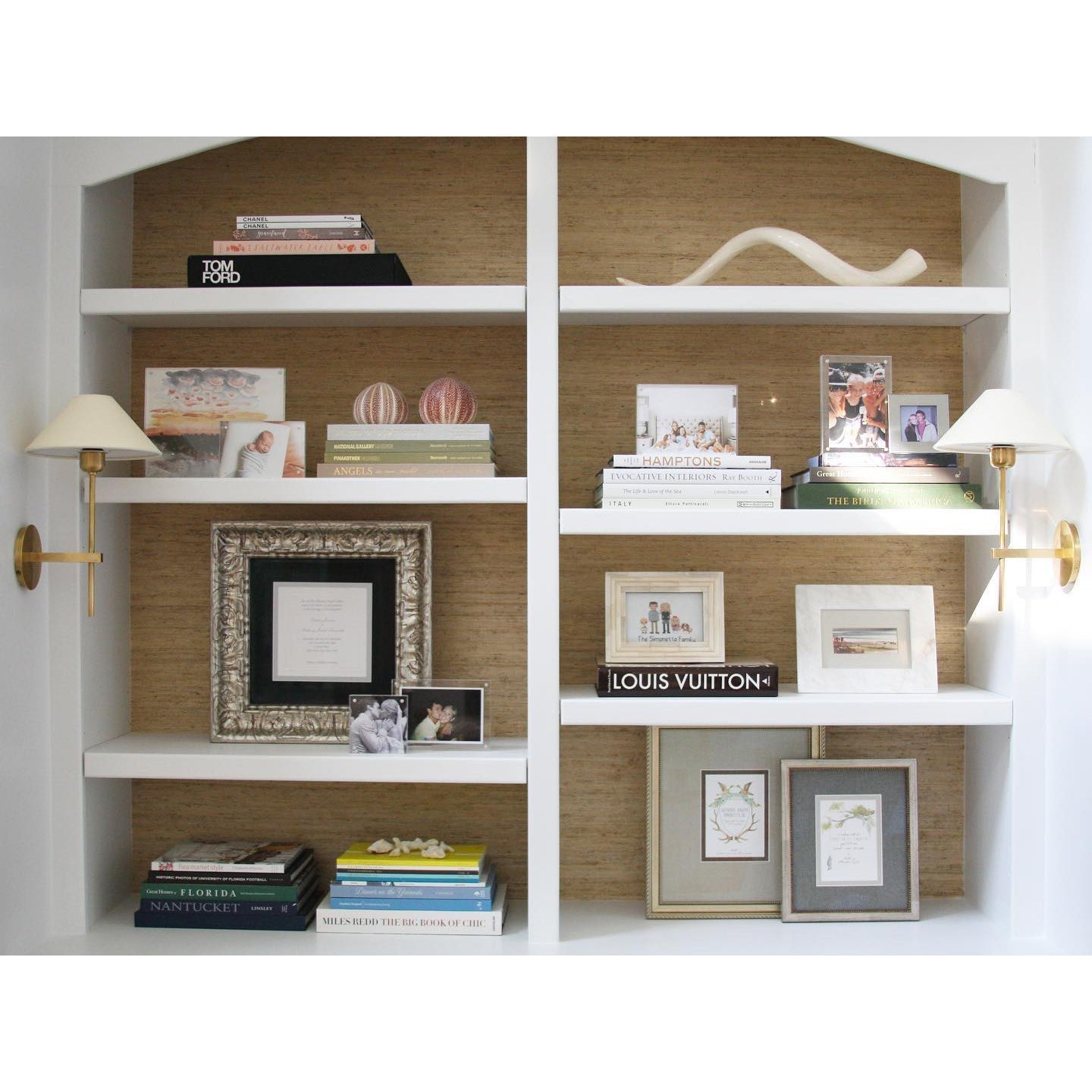 Aurel Wall Lamp