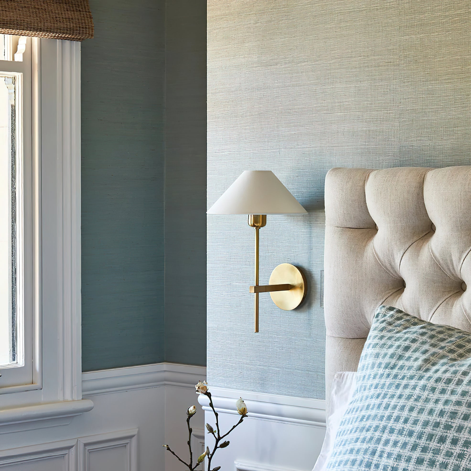 Aurel Wall Lamp