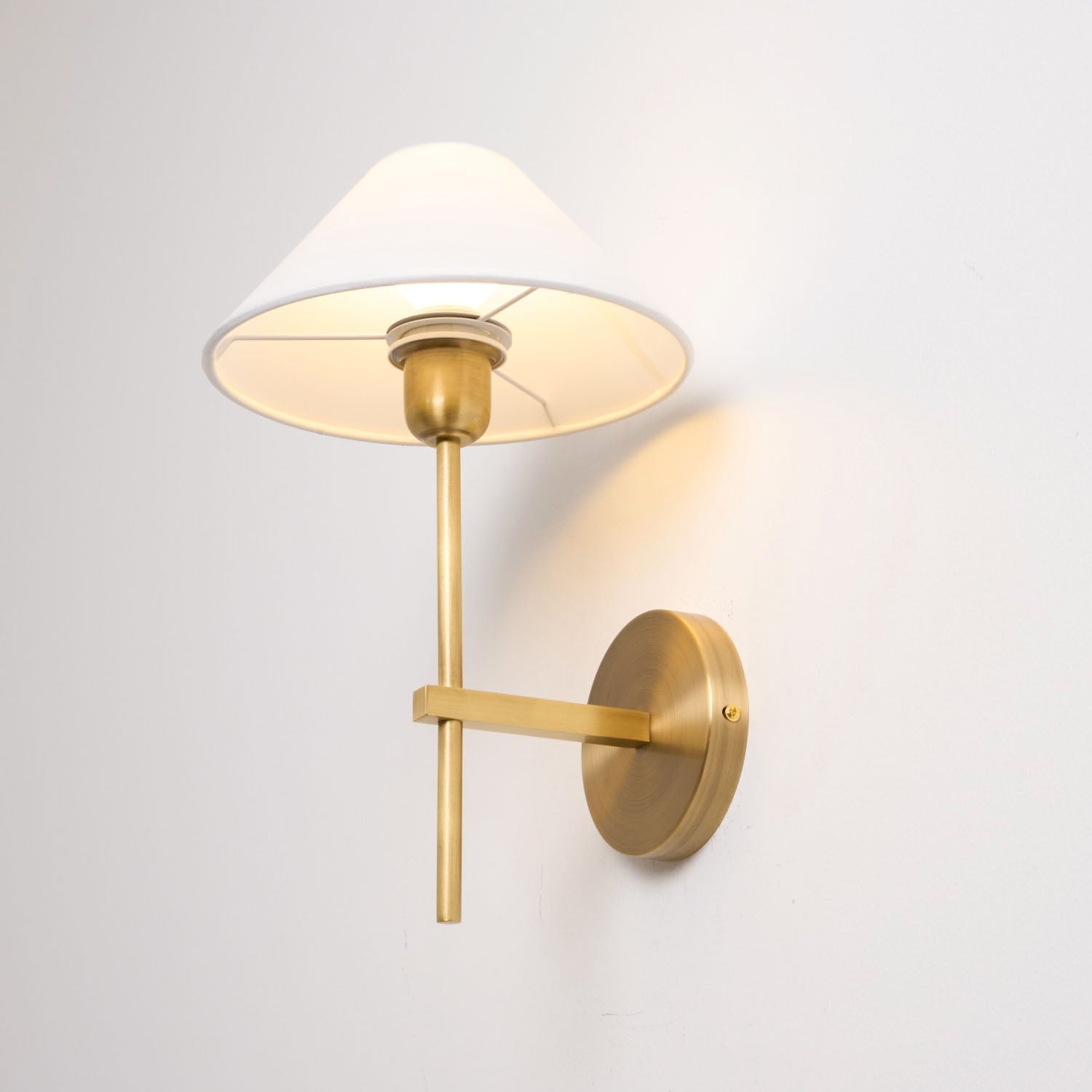 Aurel Wall Lamp