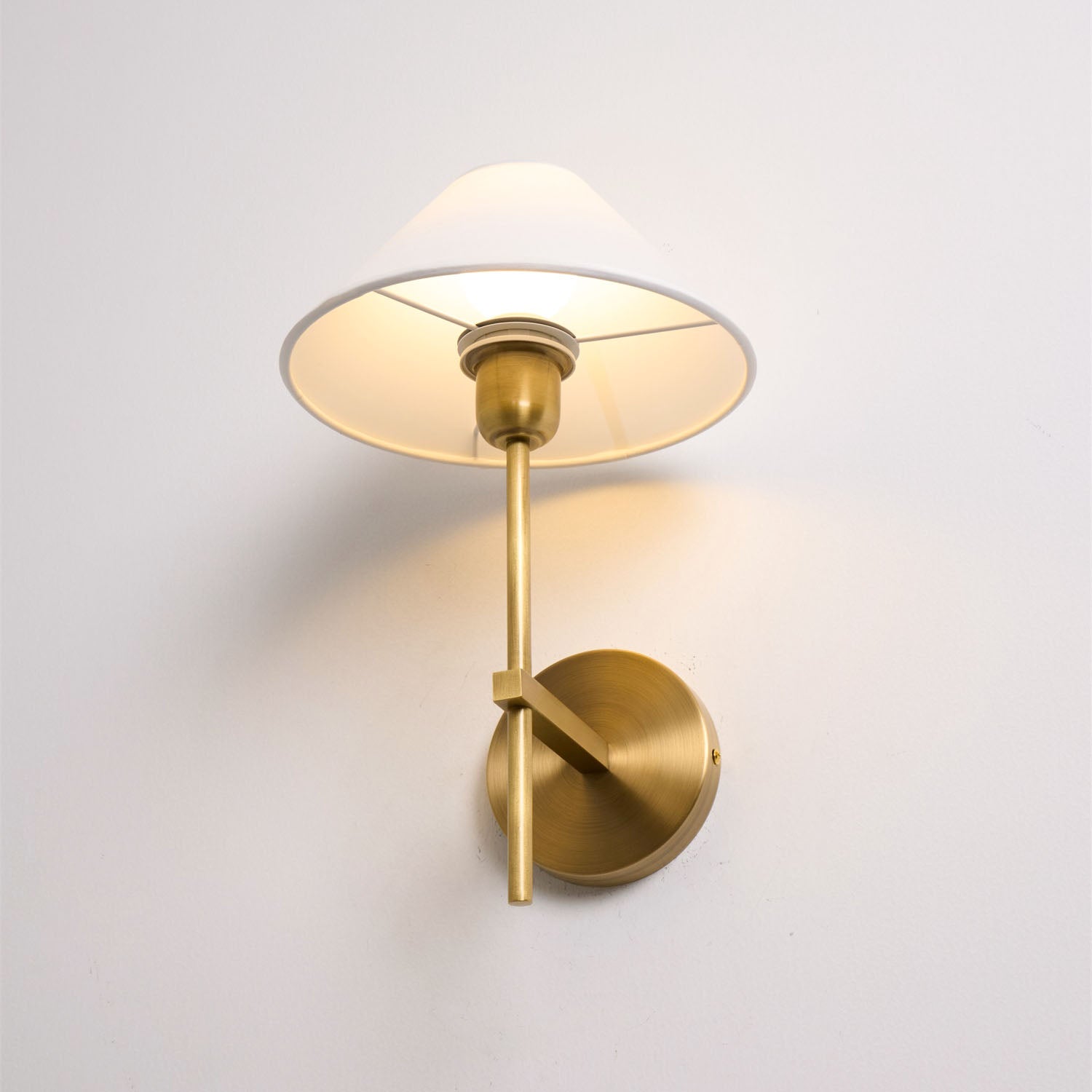 Aurel Wall Lamp