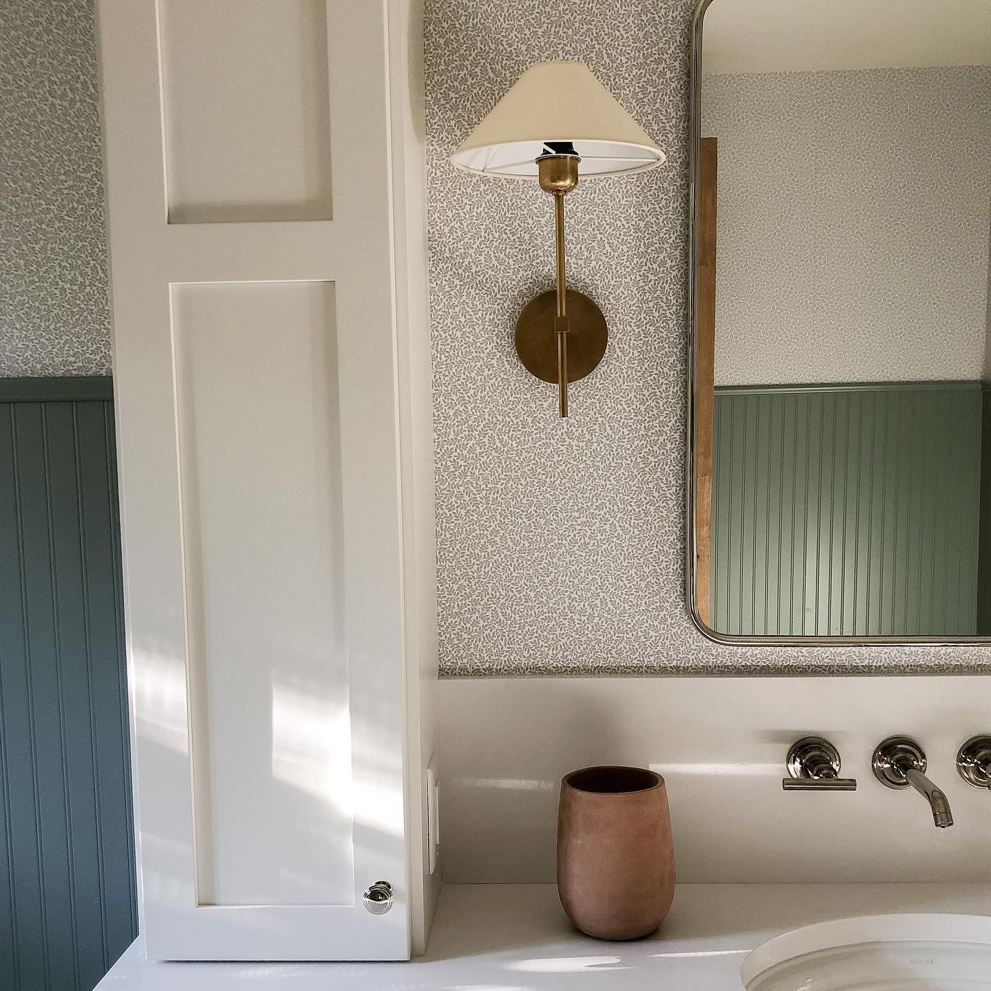 Aurel Wall Lamp