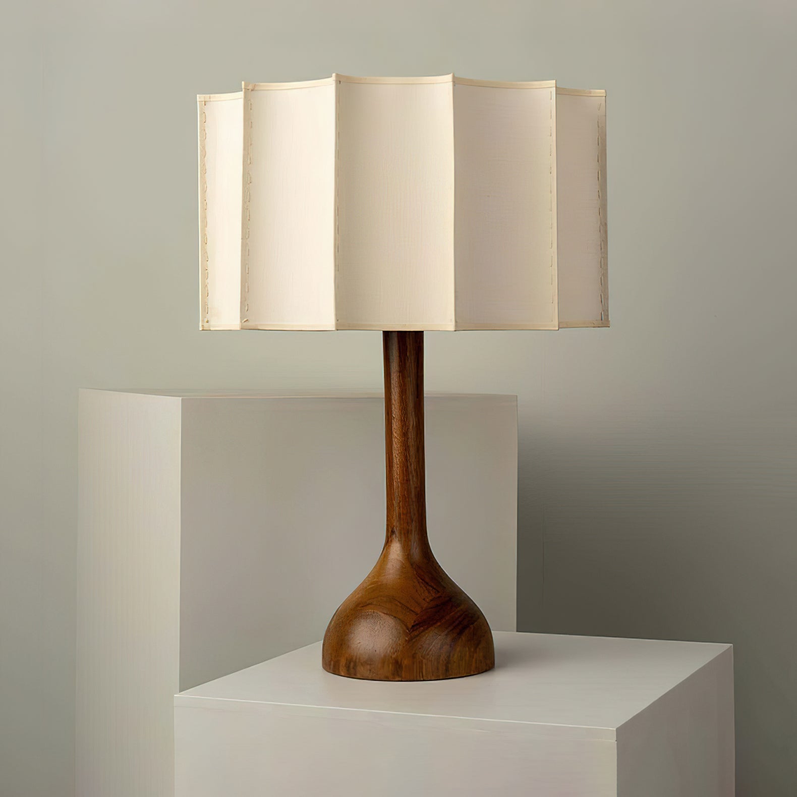 Livenq Wood Fabric Retro Table Lamp-Neutral Decor