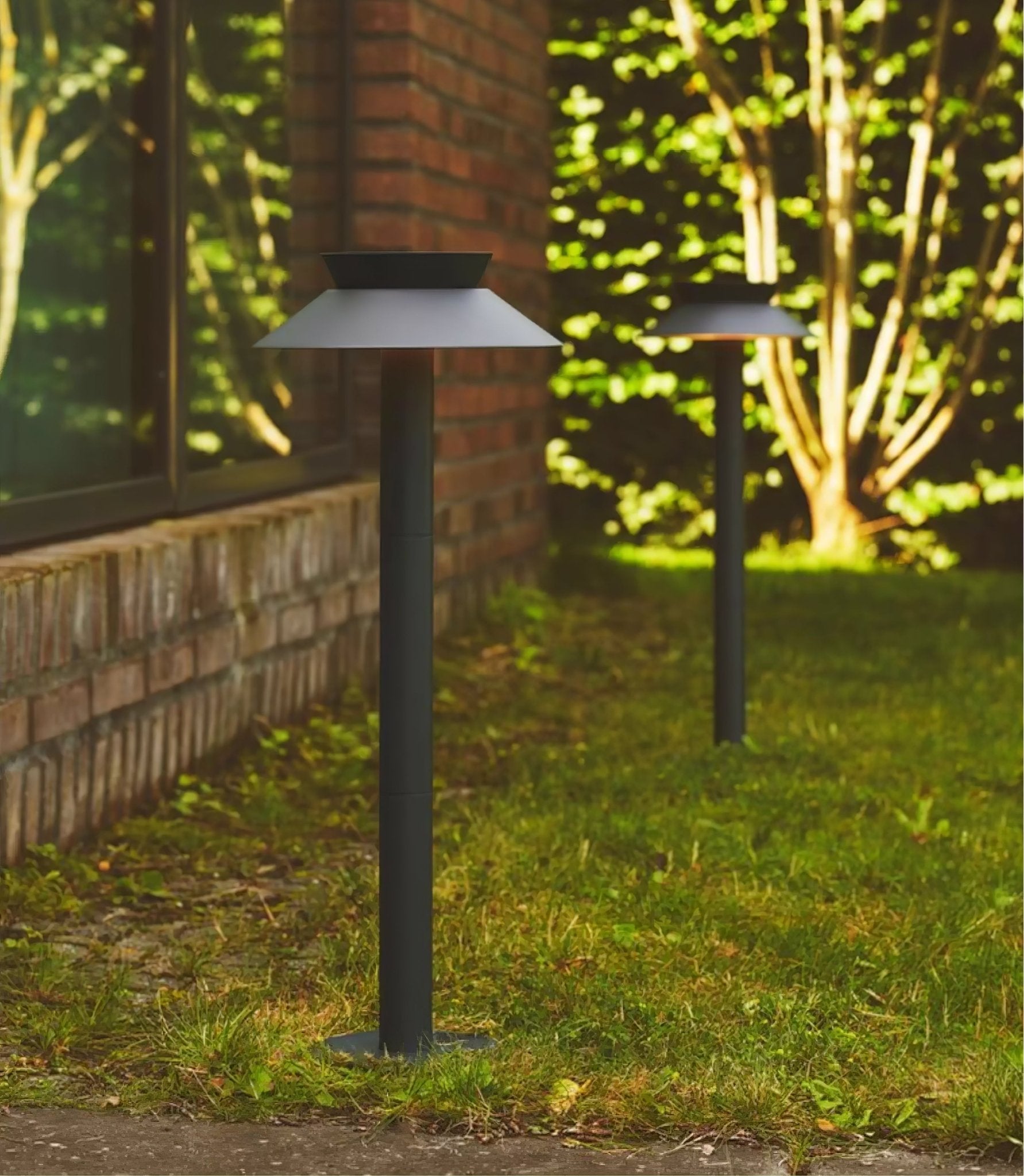 Jildo Stem Outdoor Path Light-Neutral Decor