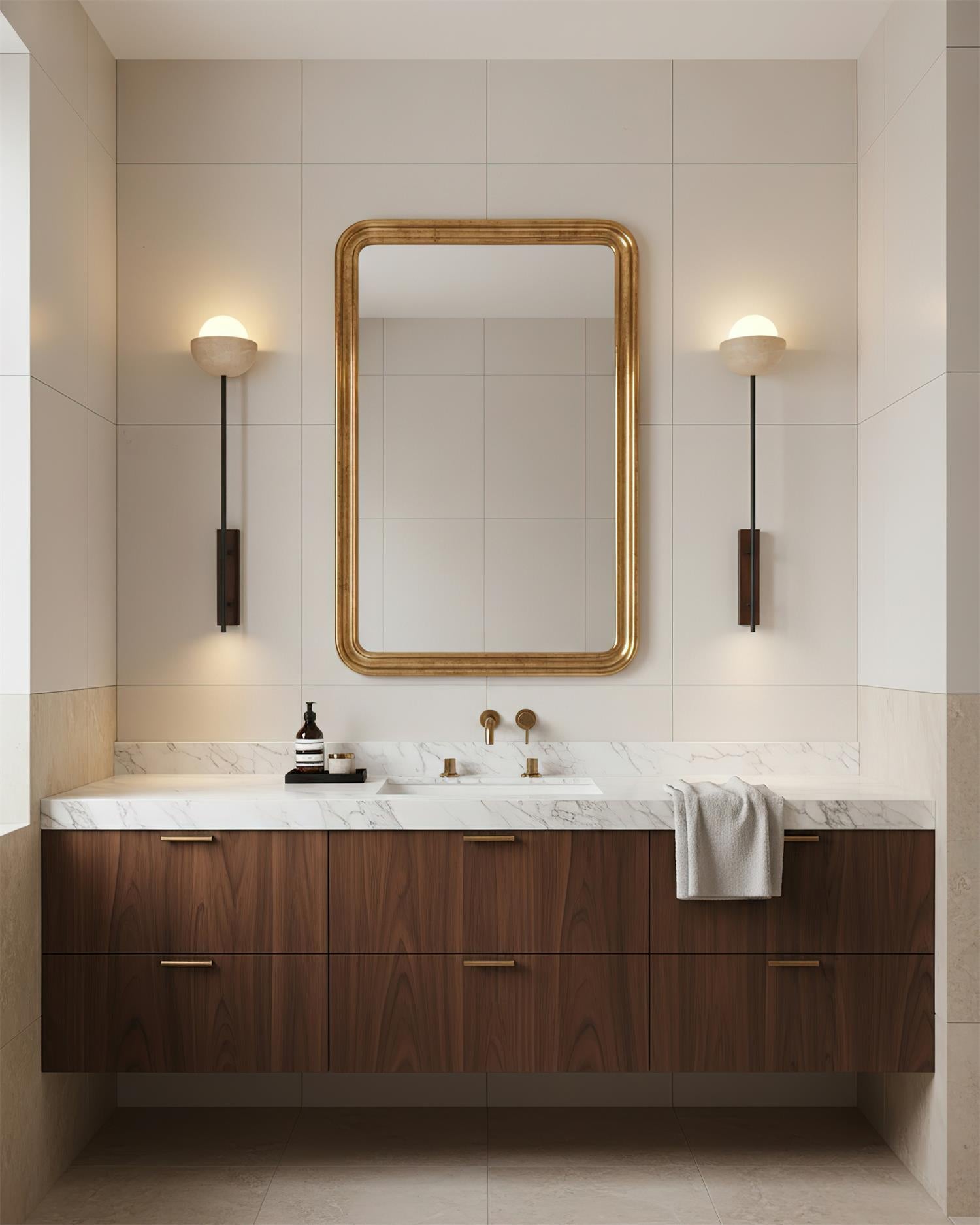 Evarin Wall Light