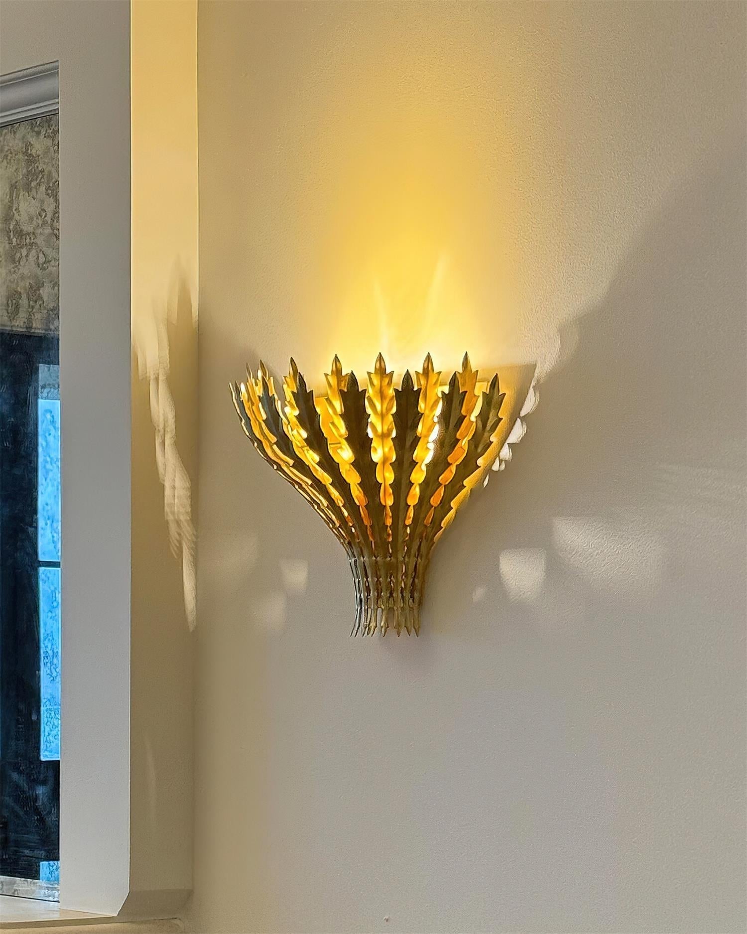 Hampton Wall Light Handmade Leaf Motif Elegant-Neutral Decor