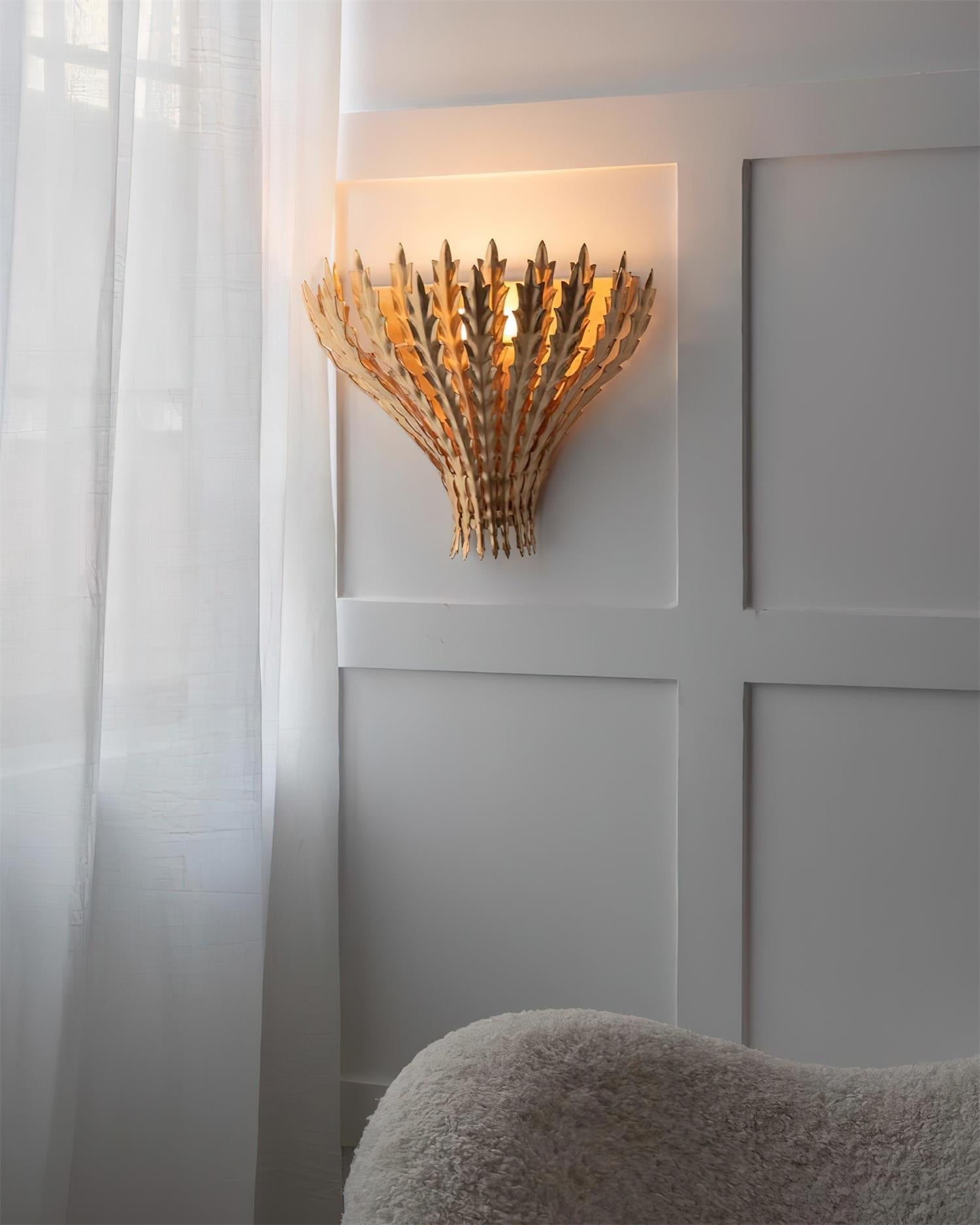 Hampton Wall Light Handmade Leaf Motif Elegant-Neutral Decor